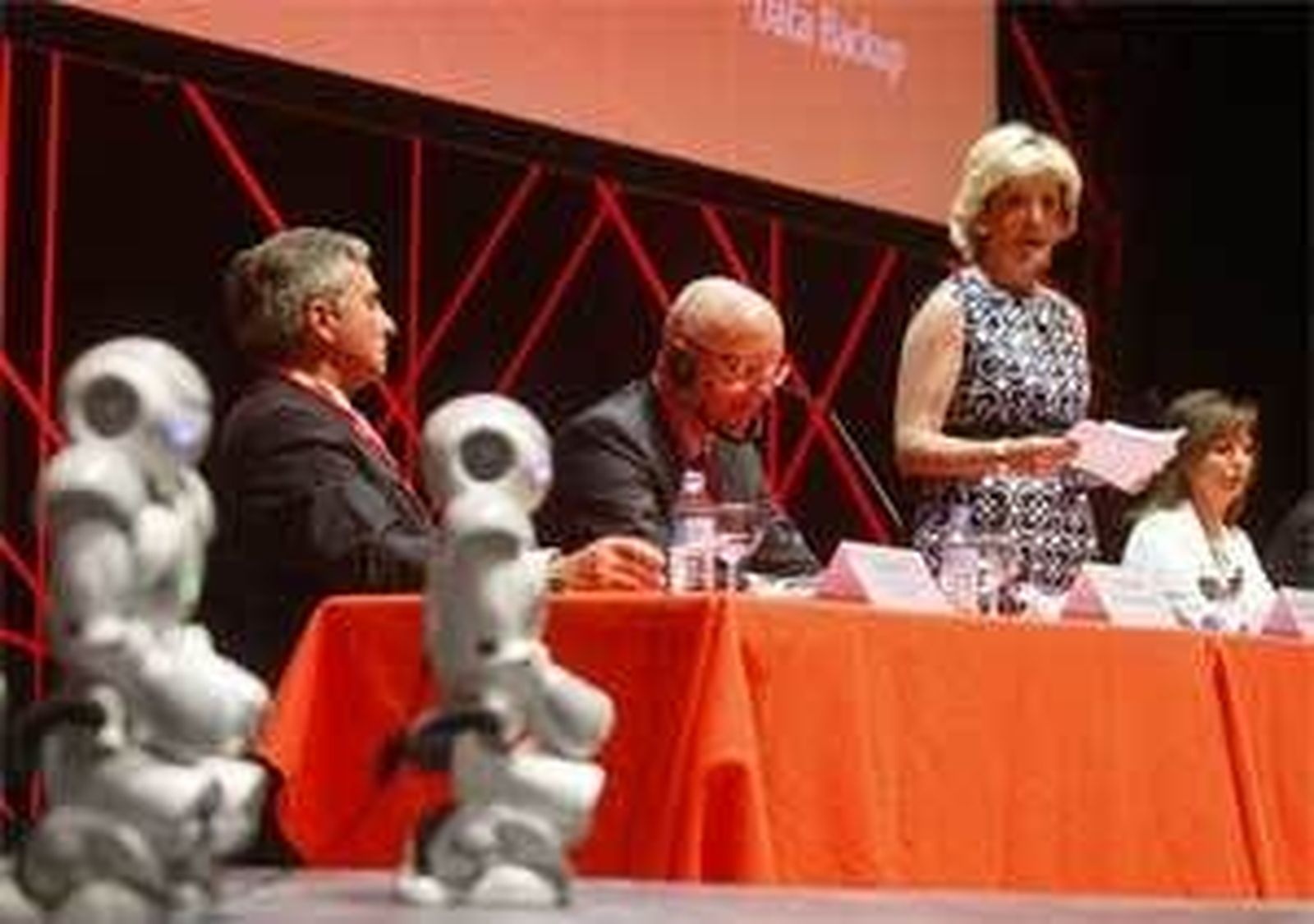 Aguirre destaca la importancia que de la innovación "como factor de competitividad"