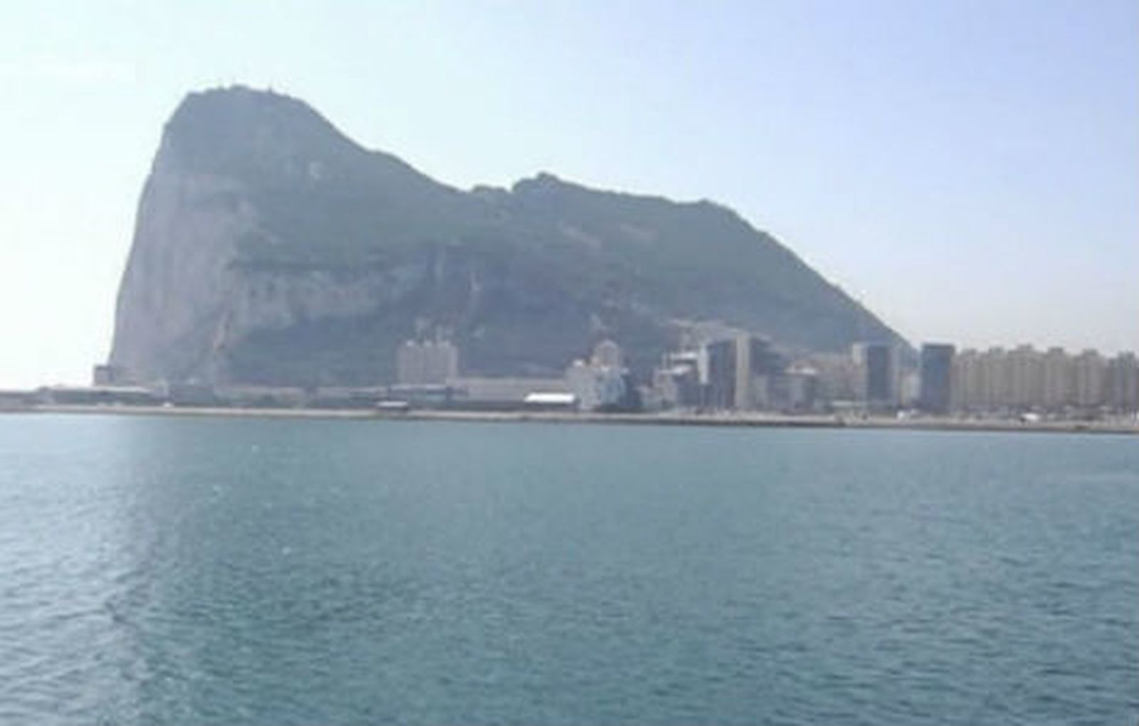 España dice sí al diálogo sobre Gibraltar pero sin renunciar a sus intereses