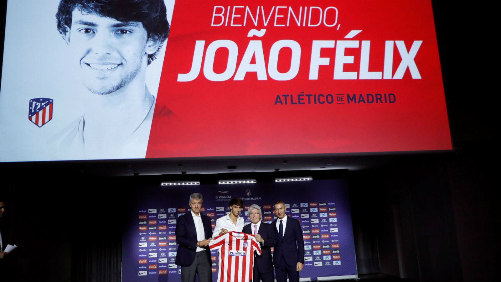 Joao Félix junto a Gil Marín, Cerezo y Mendez