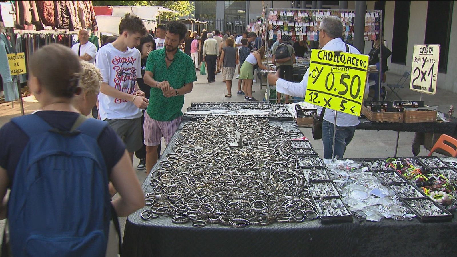 Los vendedores de El Rastro de Madrid siguen a la espera de una ubicación provisional
