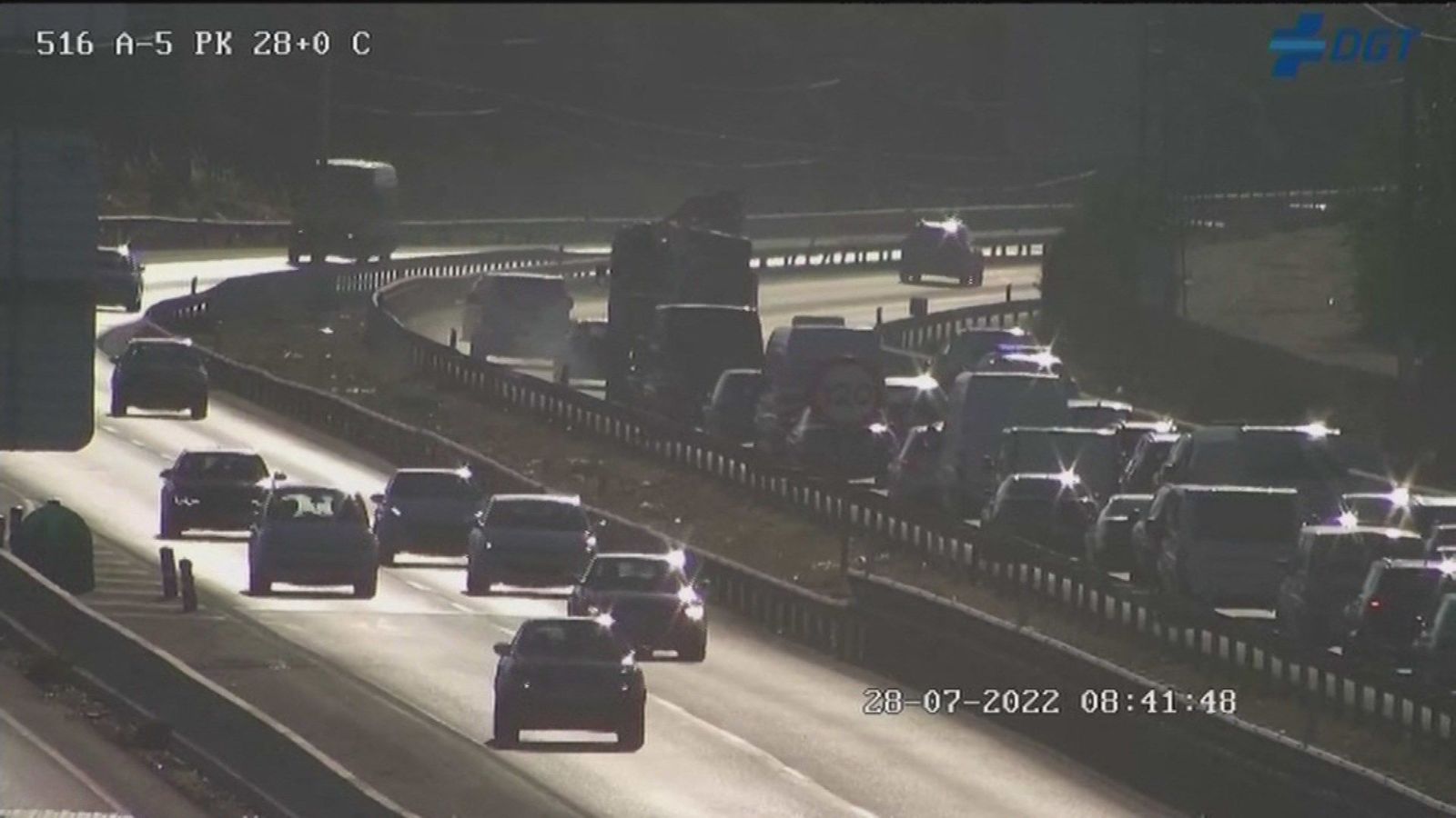 Atasco en la A-5 por un accidente en el carril de entrada a Madrid