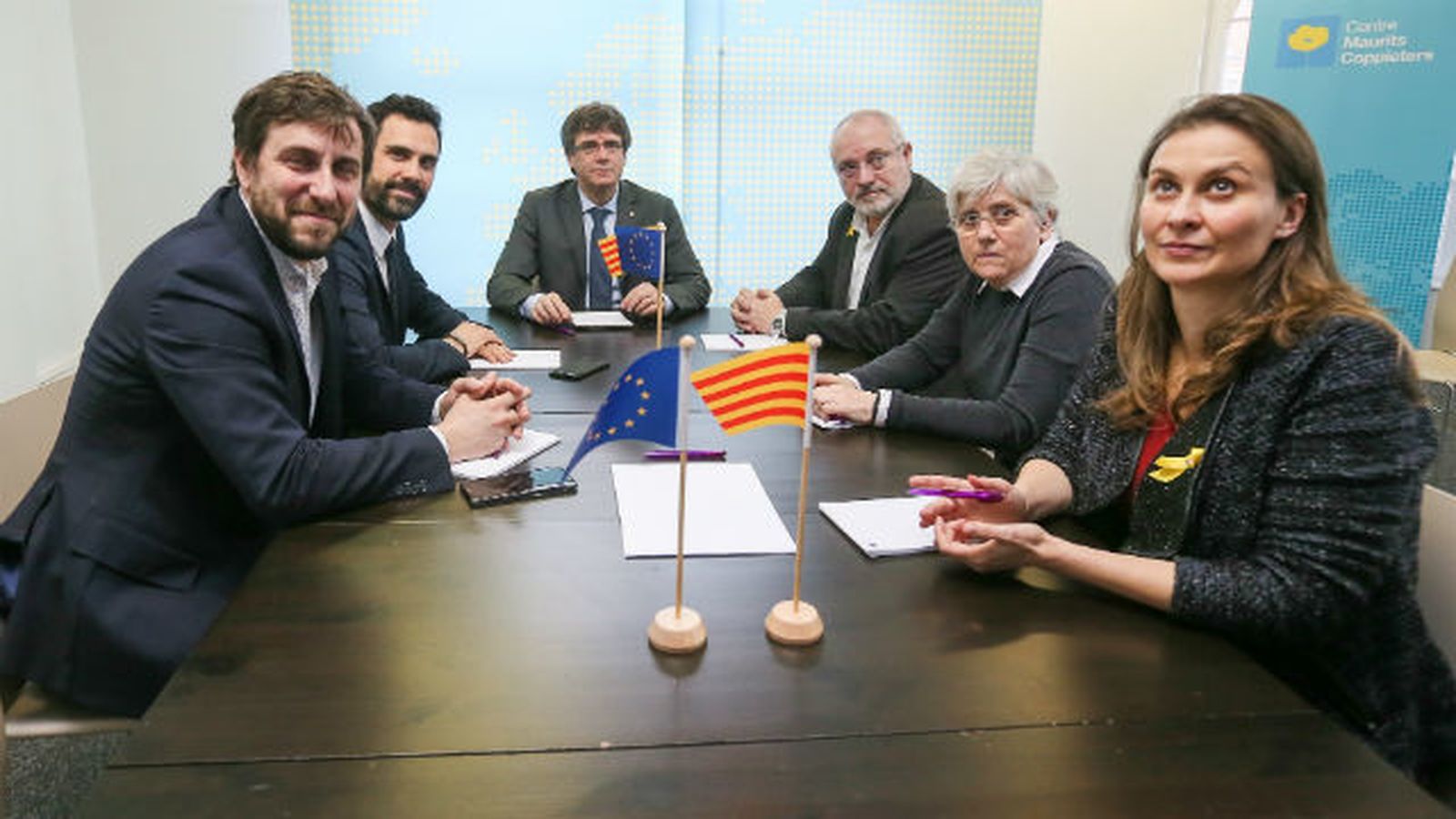 Tres exconsellers en Bélgica dejan su escaño para blindar la mayoría soberanista