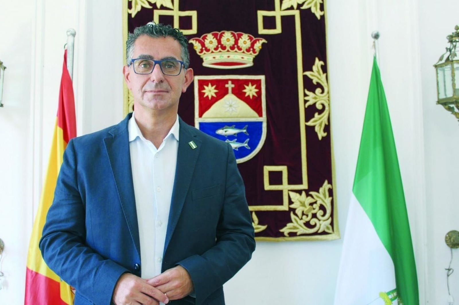 Miguel Molina, alcalde de Barbate: "Pedimos que se refuerce a la Guardia Civil con una patrullera constante"