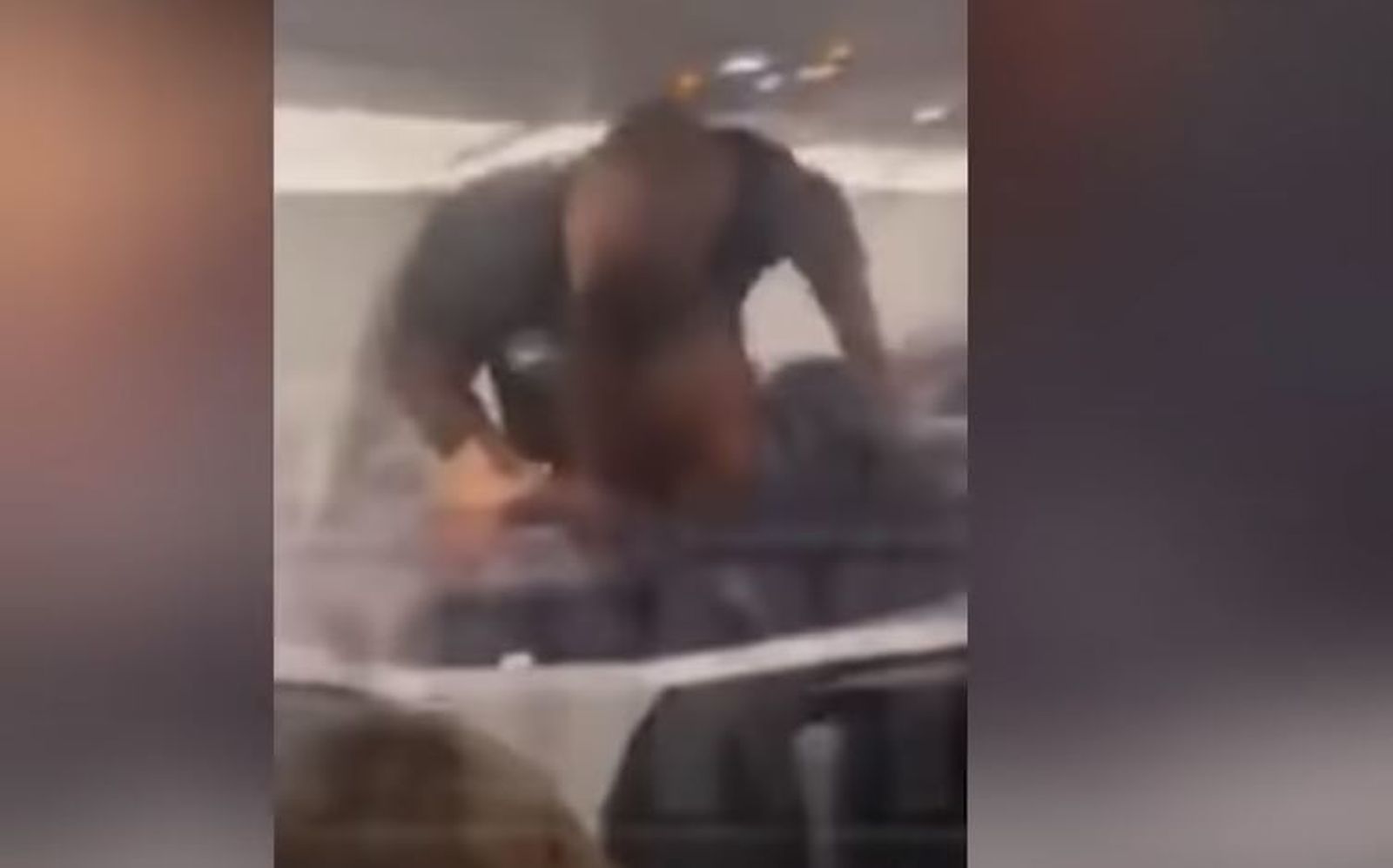 Mike Tyson se lía a puñetazos con un pasajero molesto en un vuelo