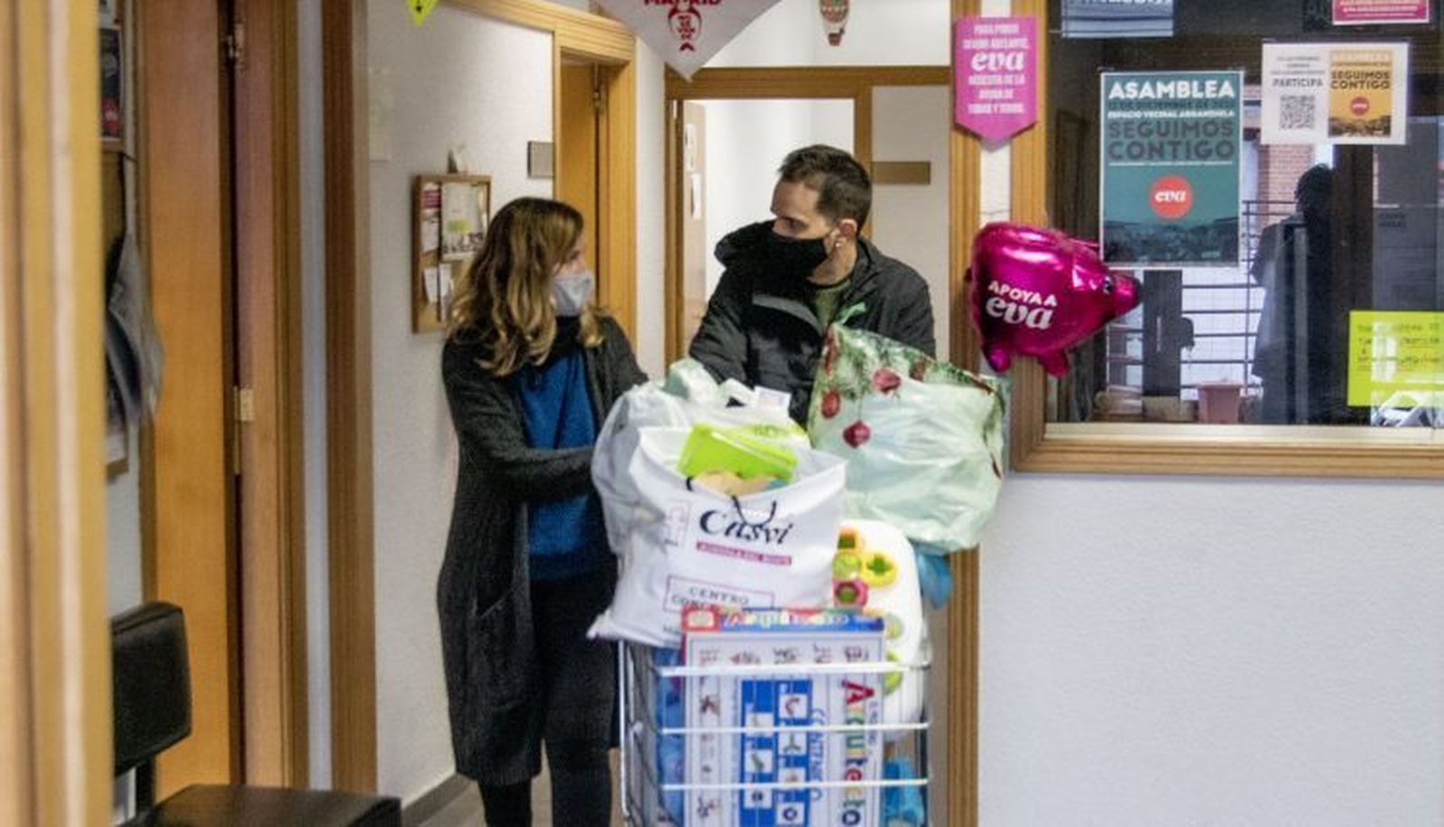 Banco de alimentos del espacio vecinal EVA en Arganzuela