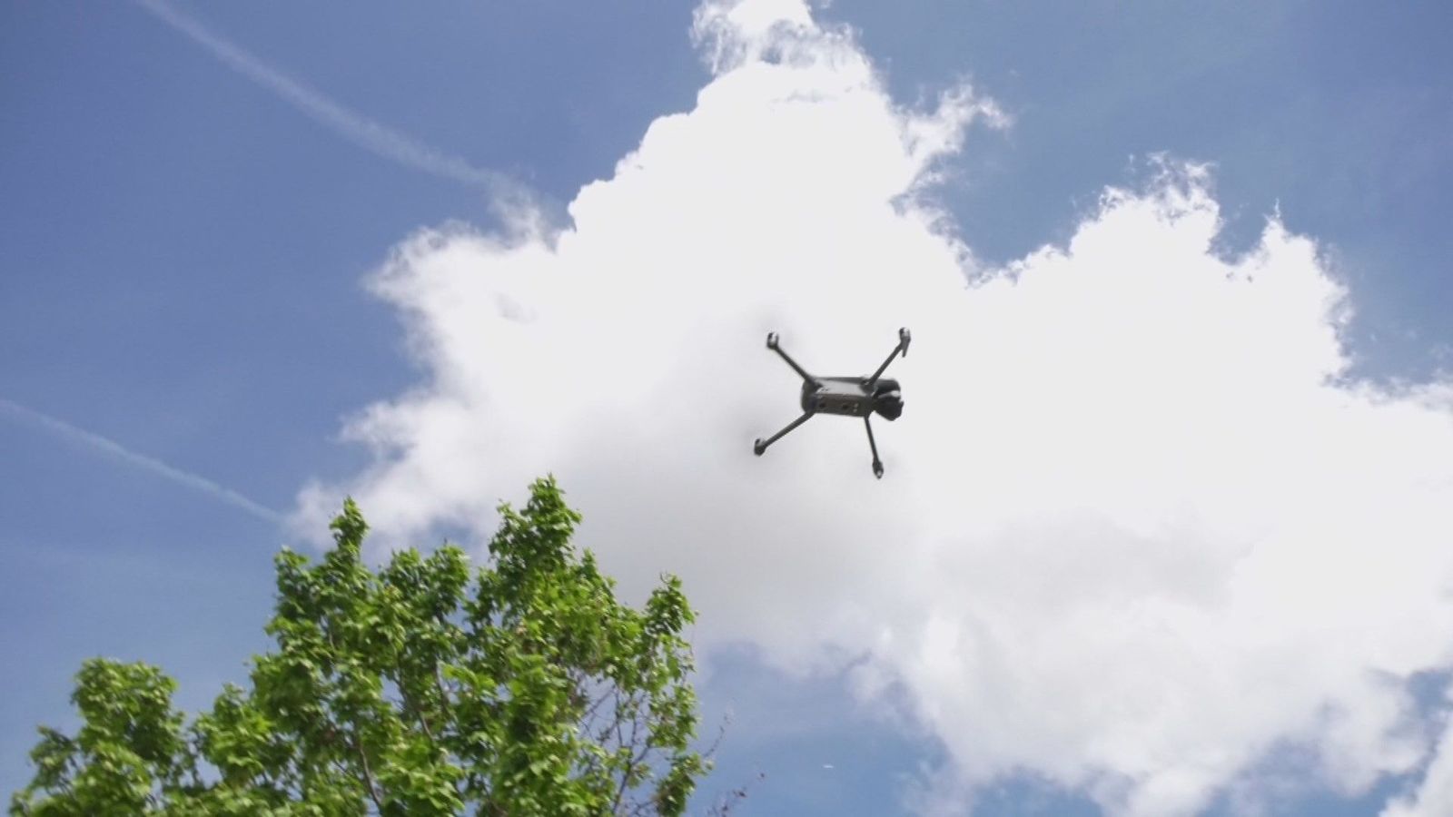 Drones que salvan vidas: así trabajan en la DANA de Valencia, incendios de Alicante y la peste porcina en Cataluña