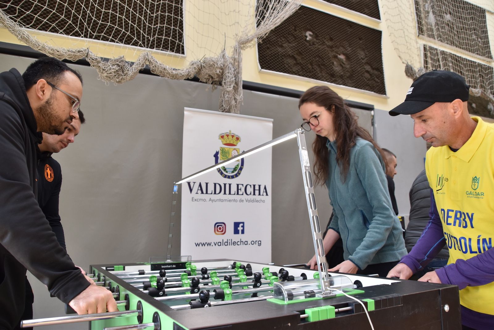 Jugadores de futbolín en un torneo celebrado en Valdilecha