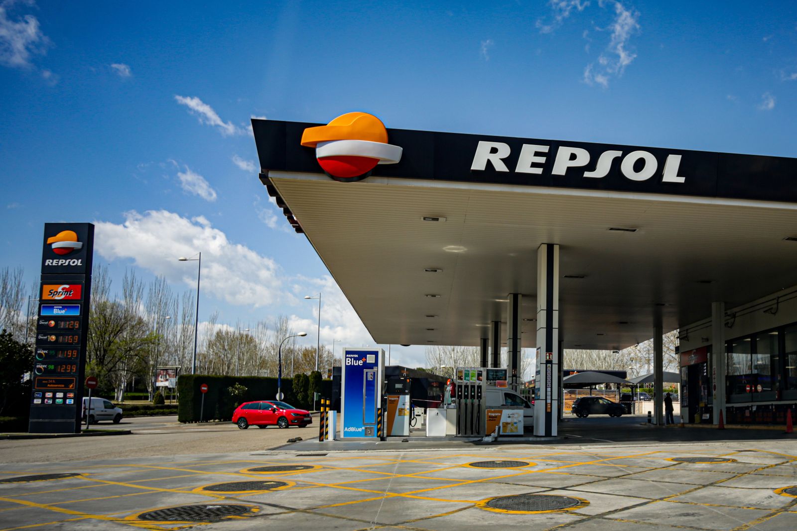 Gasolinera de Repsol ubicada en Madrid