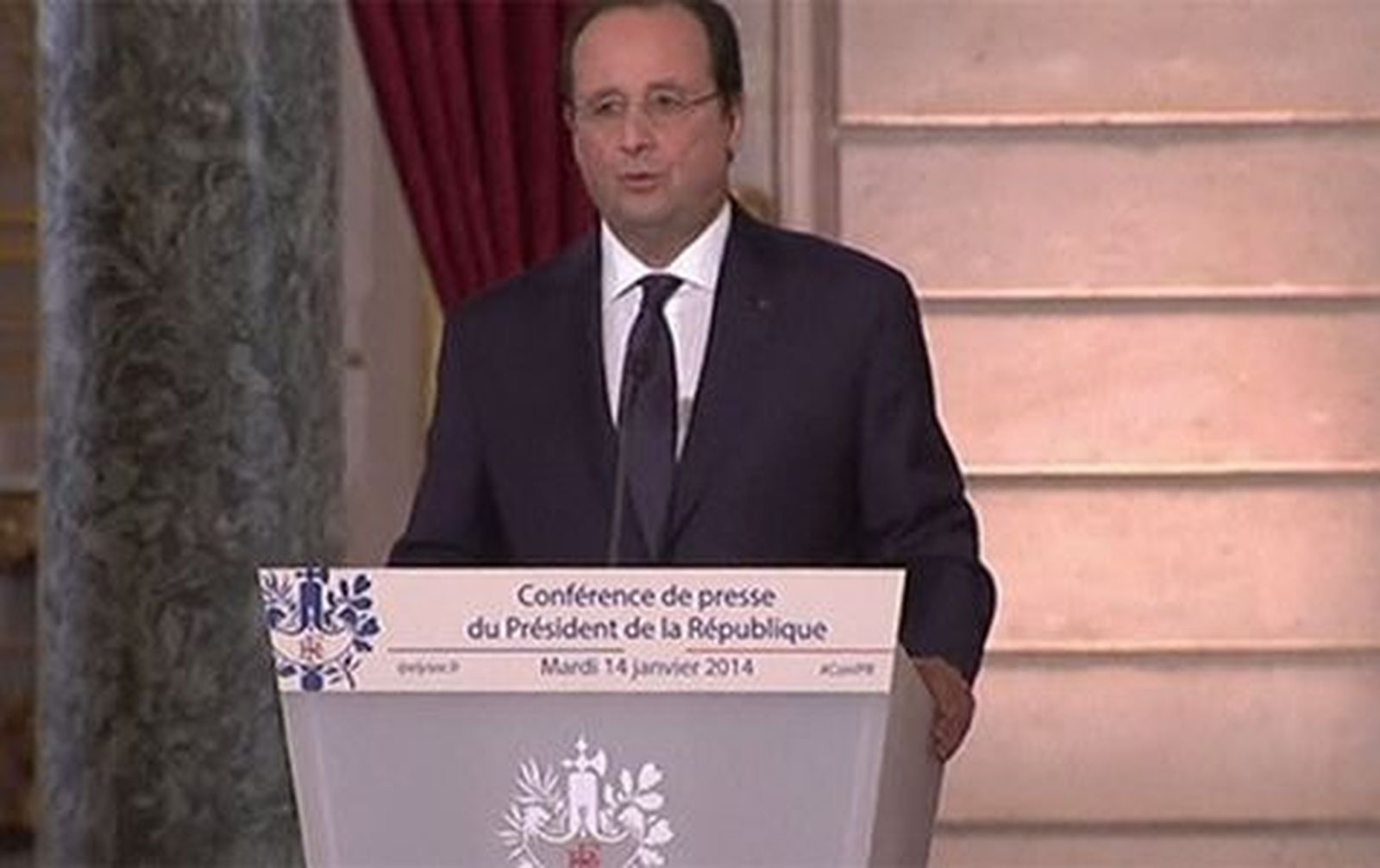 Bruselas celebra los recortes anunciados por  Hollande