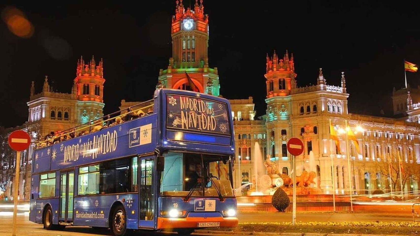 Naviluz, el autobús de la Navidad, se pone en marcha