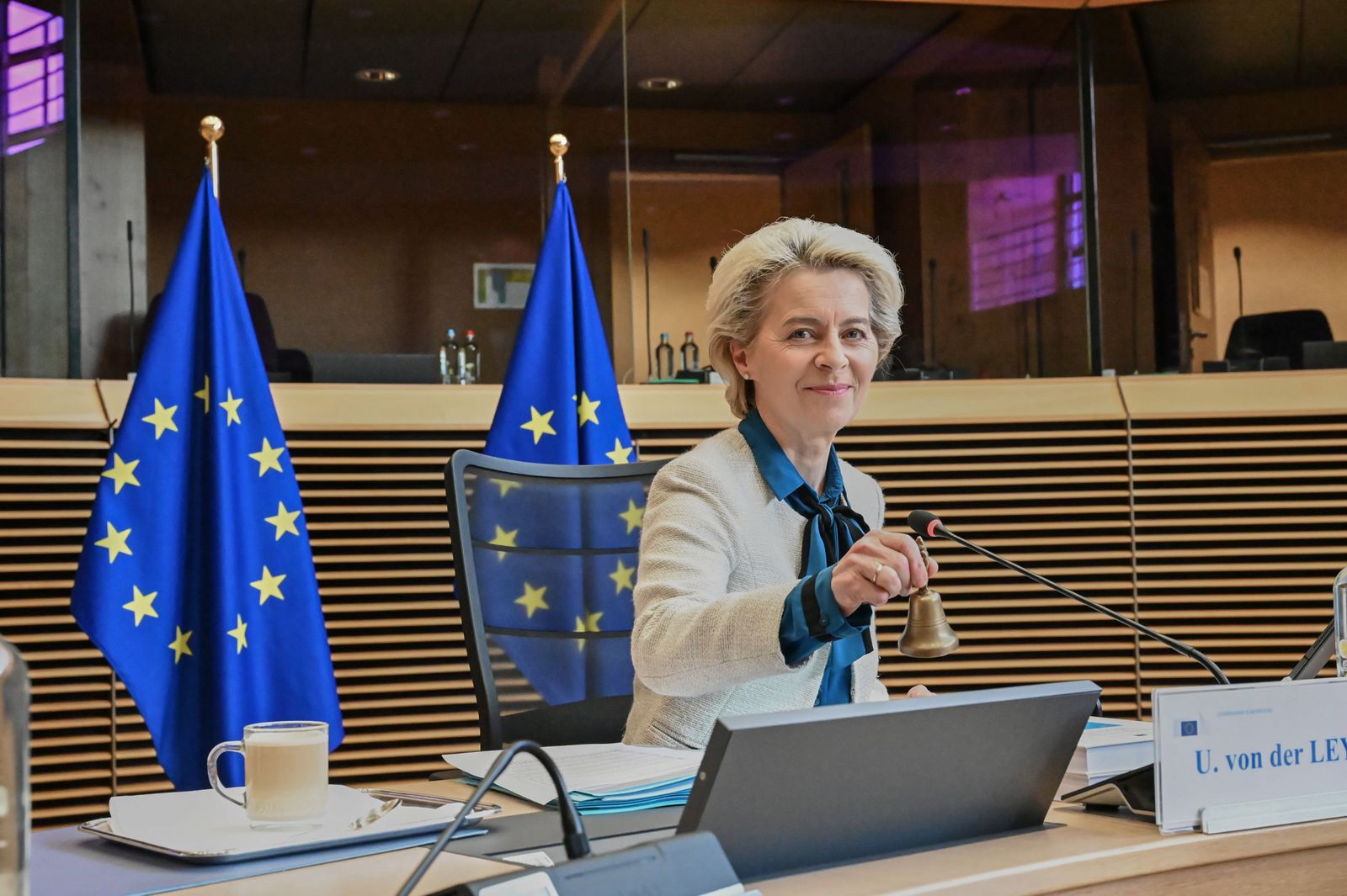 Bruselas pide consumir menos energía