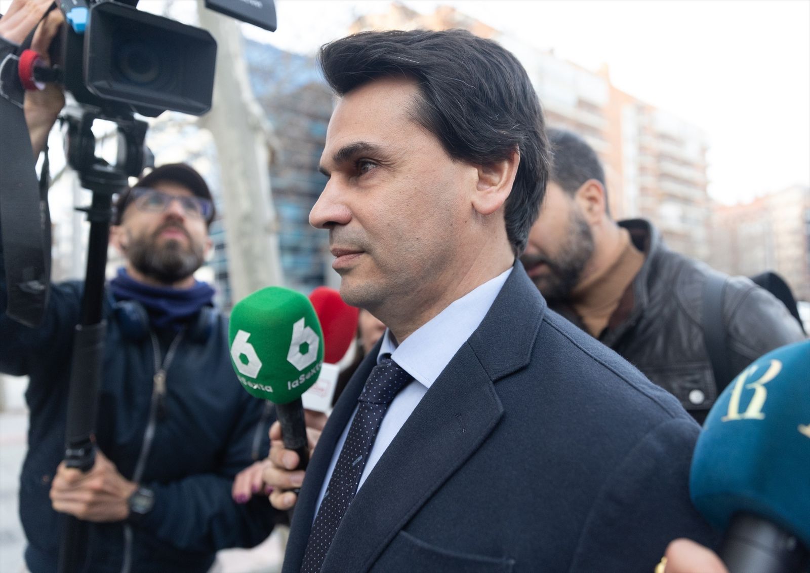 La pareja de Ayuso se niega a declarar a petición de sus abogados
