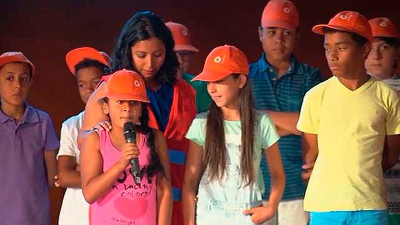 "Voluntarios" por combatir el acoso escolar