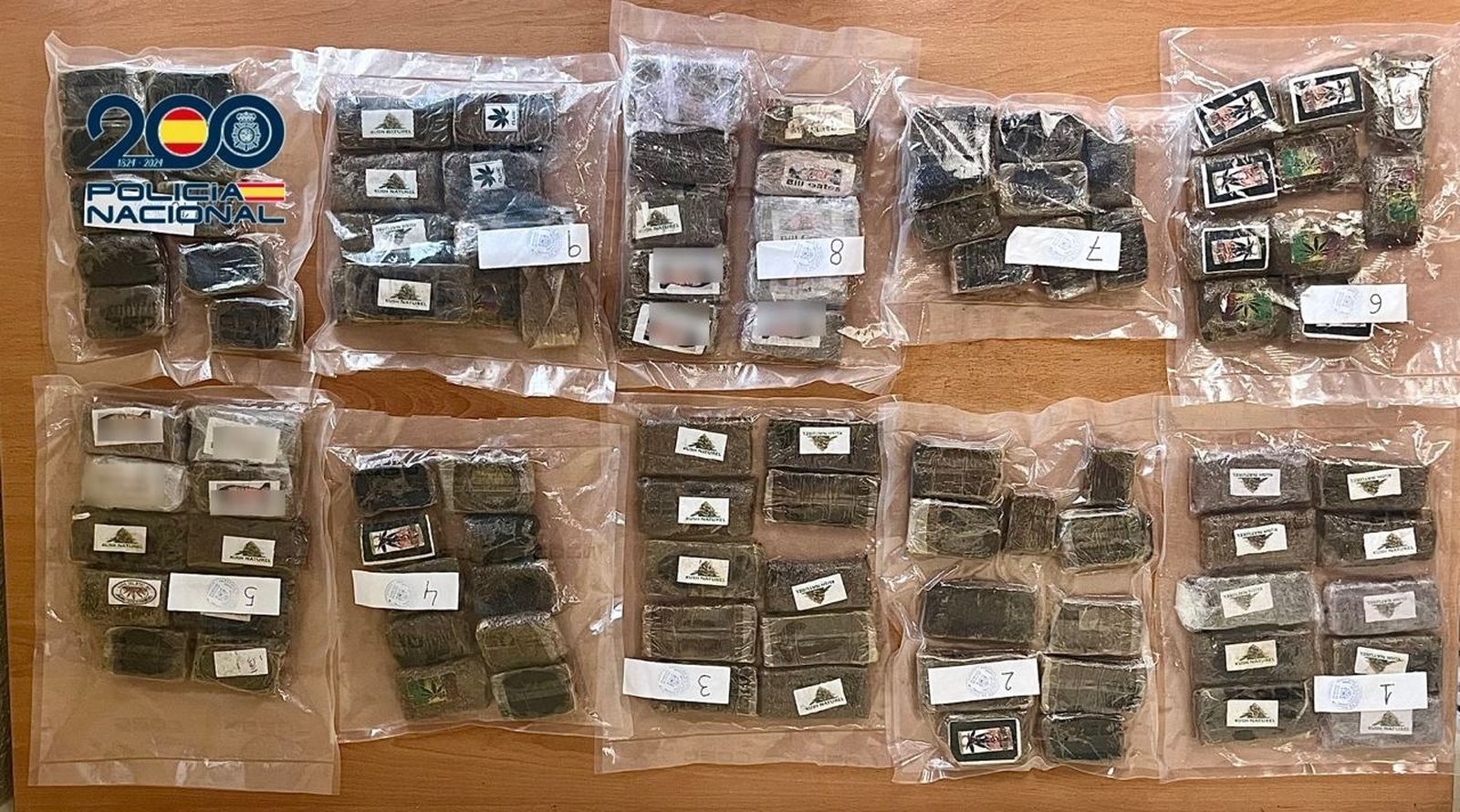10 kilos de hachís en la maleta