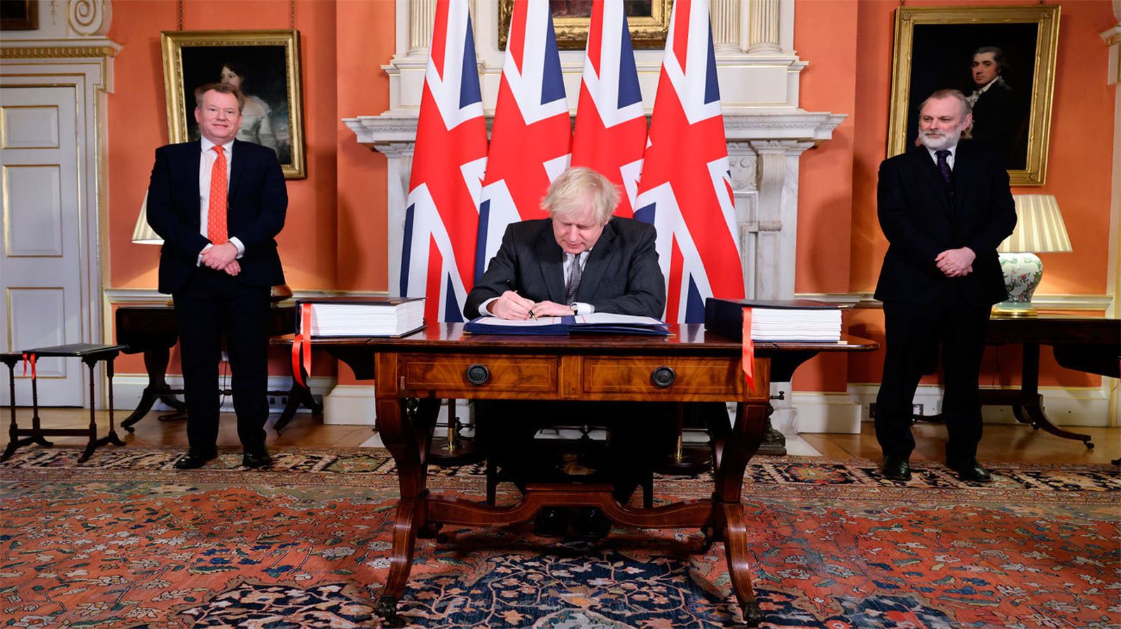 Boris Johnson rubrica los términos de su futura relación posbrexit con la UE