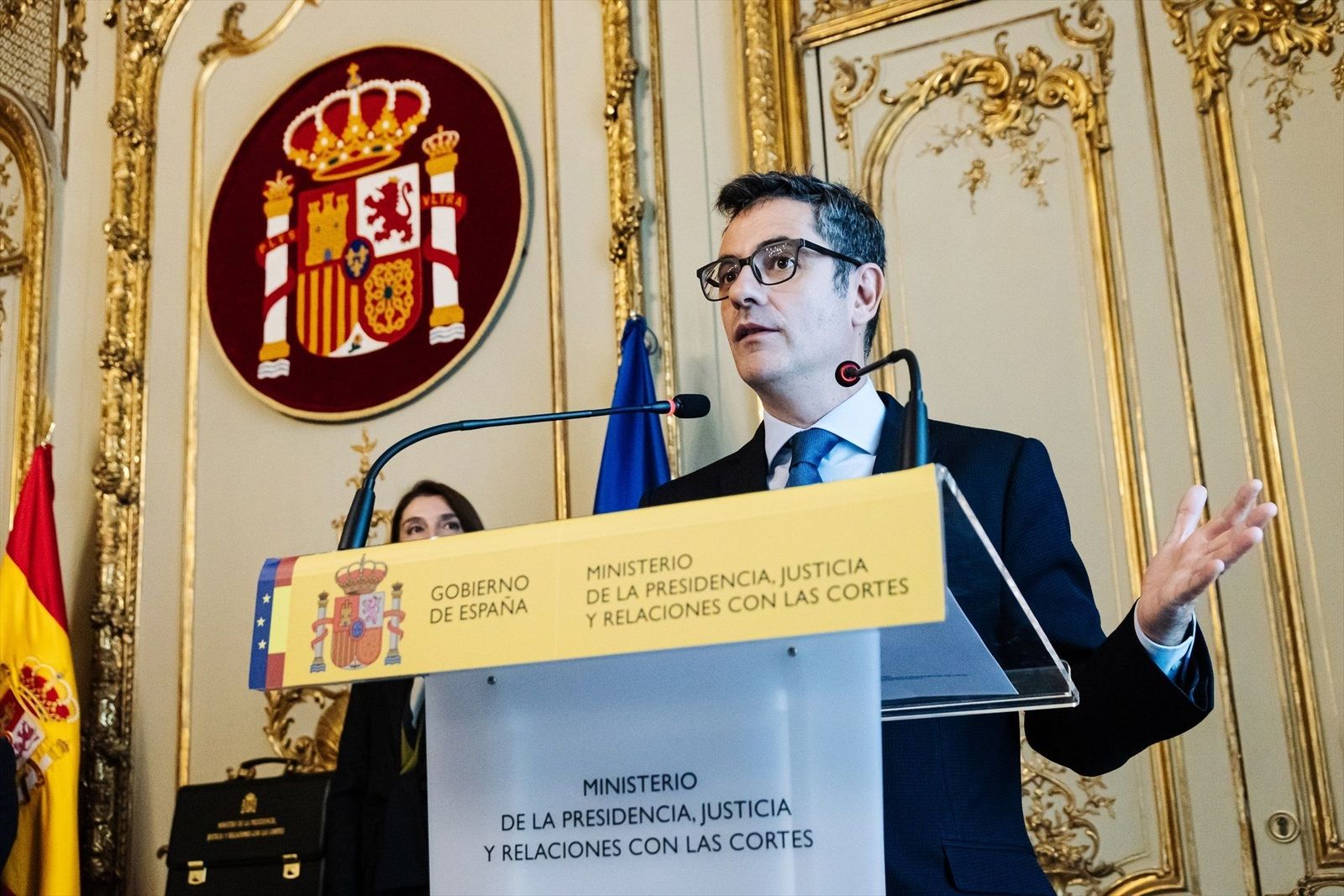 Félix Bolaños toma posesión de sus cargos con la primera huelga en Justicia de su mandato