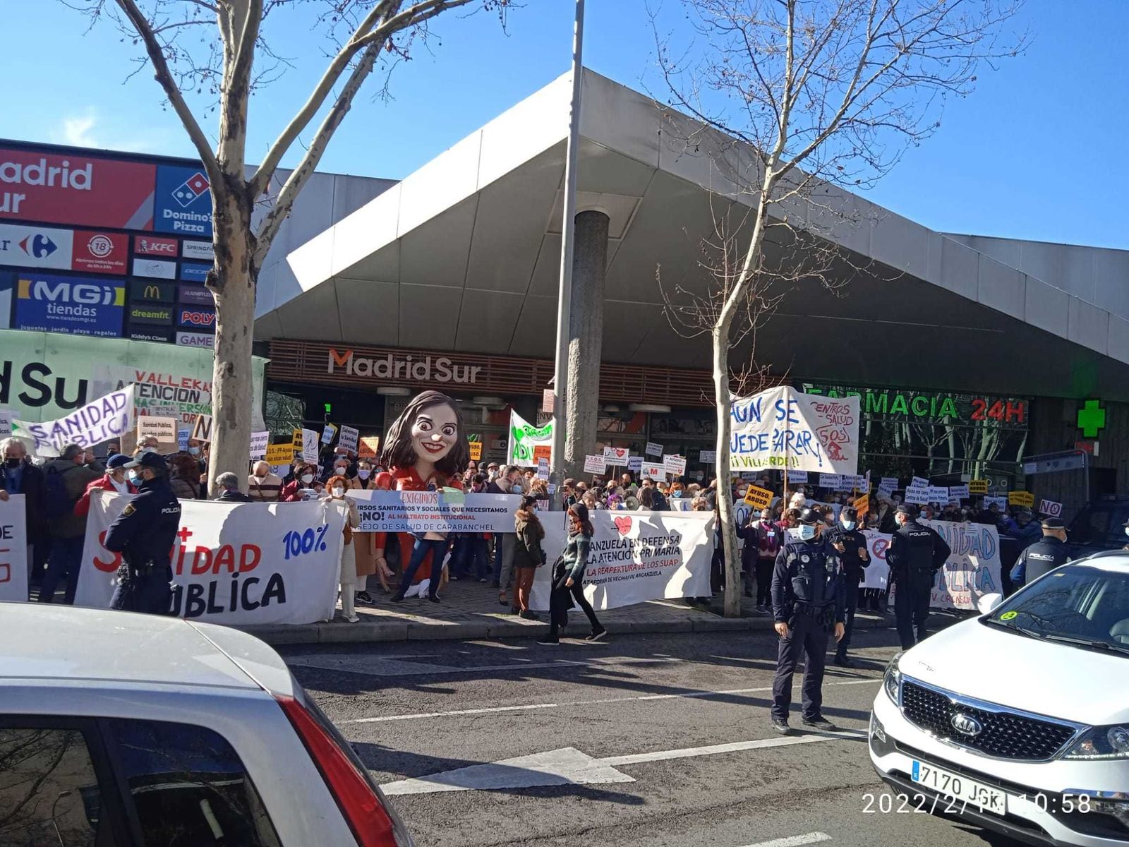Más de 90.000 firmas para que se reabran las 37 urgencias de Atención Primaria
