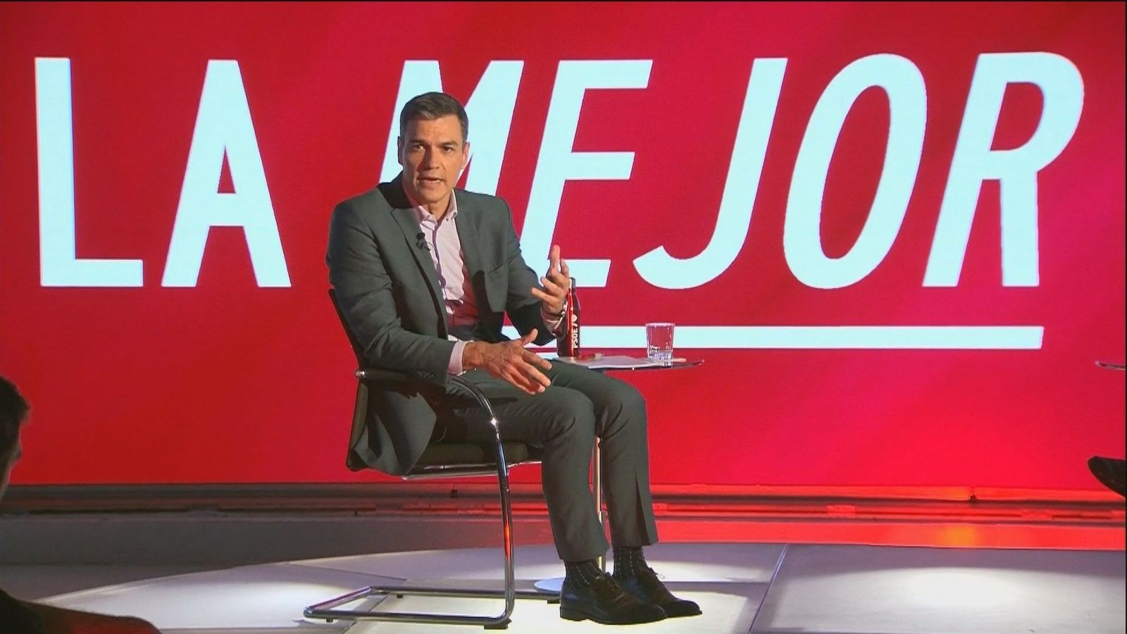 Pedro Sánchez inicia un ciclo de reuniones con sus ministros en Ferraz