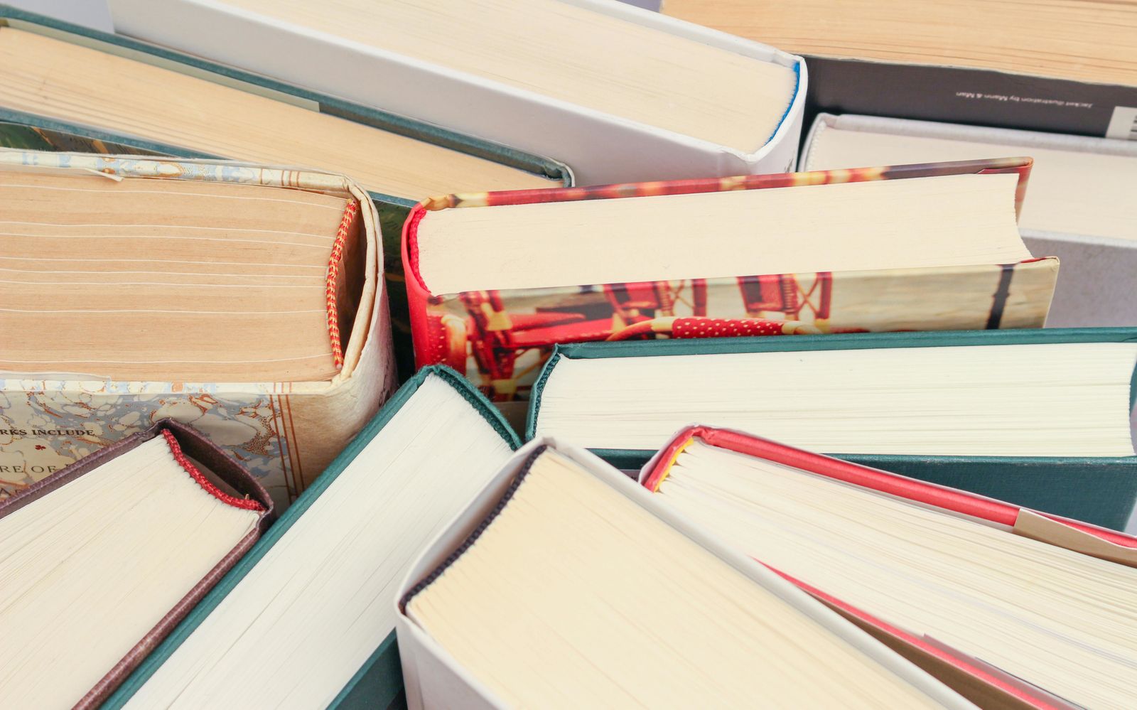Dinos cuál es tu 'hobby' y te diremos qué librería de Madrid debes visitar