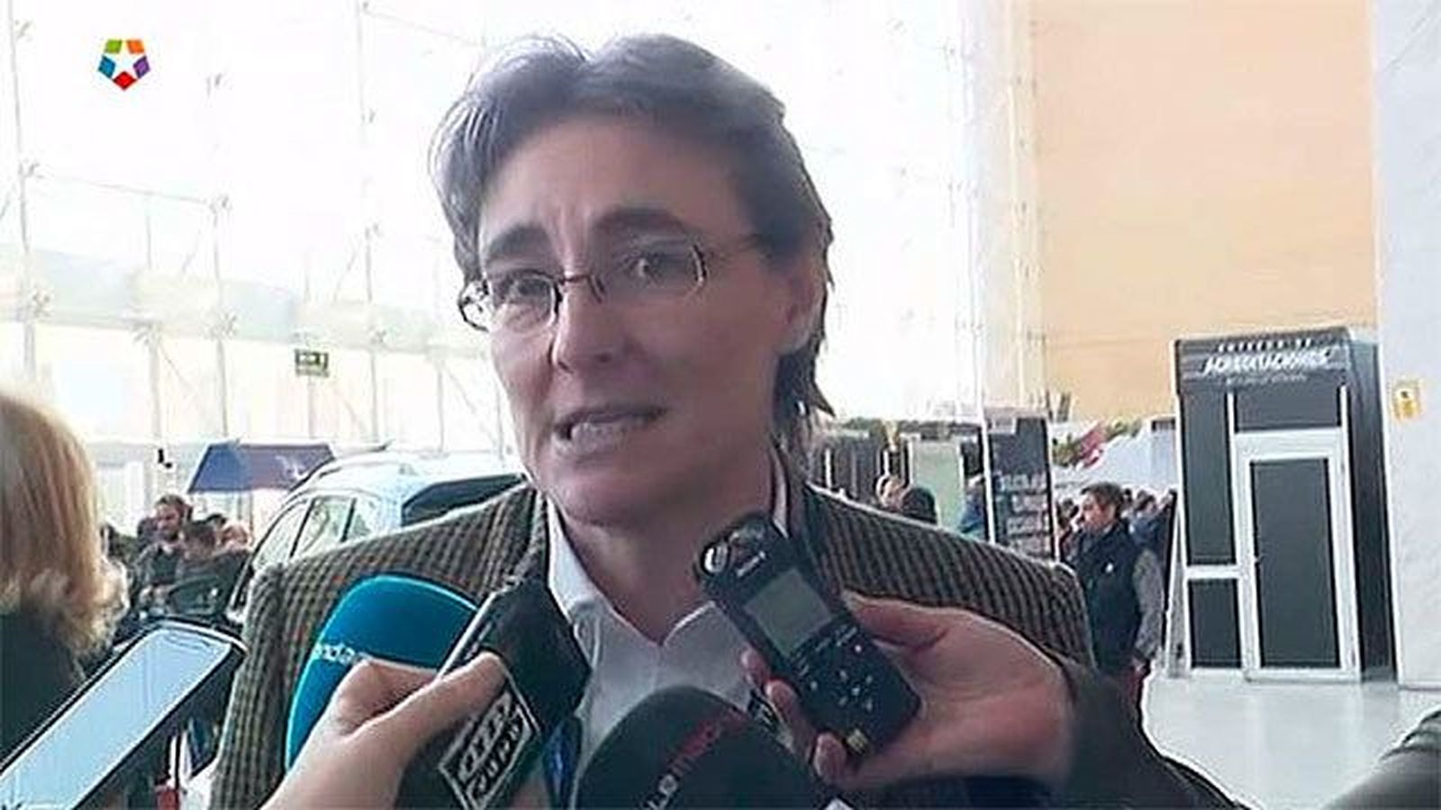 El Ayuntamiento afea a la Comunidad que retire las becas comedor