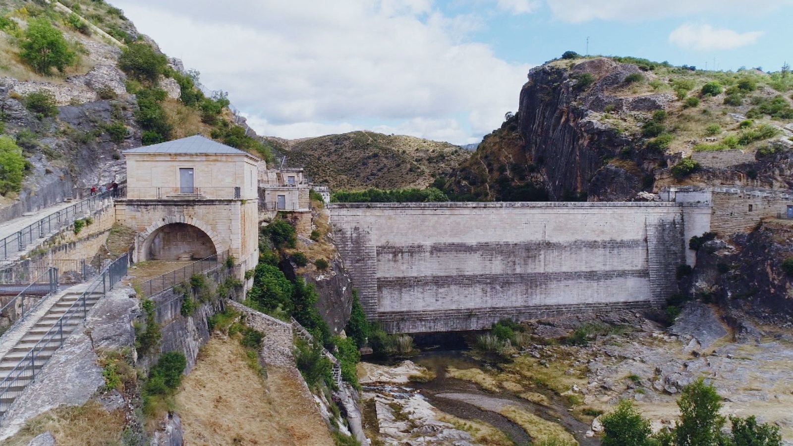 El agua, la gran protagonista de la ruta del Pontón de la Oliva