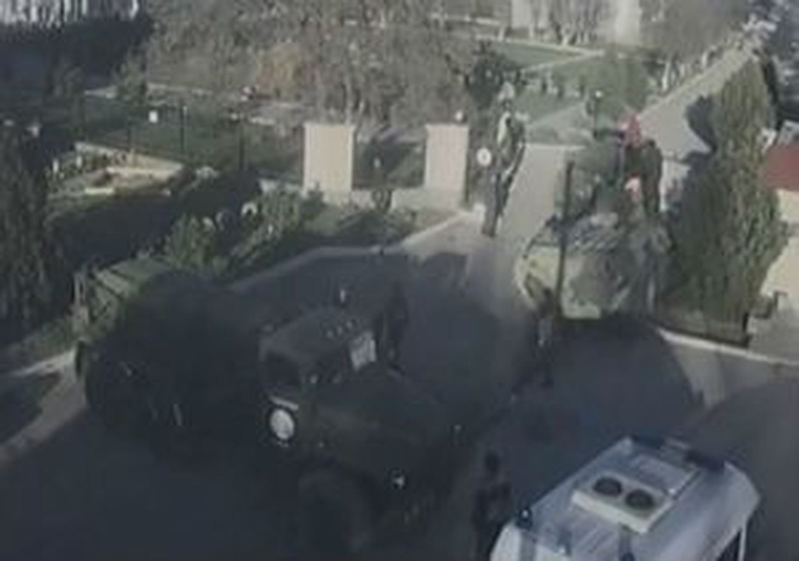 Asaltan con blindados la base aérea ucraniana de Belbek, en Crimea
