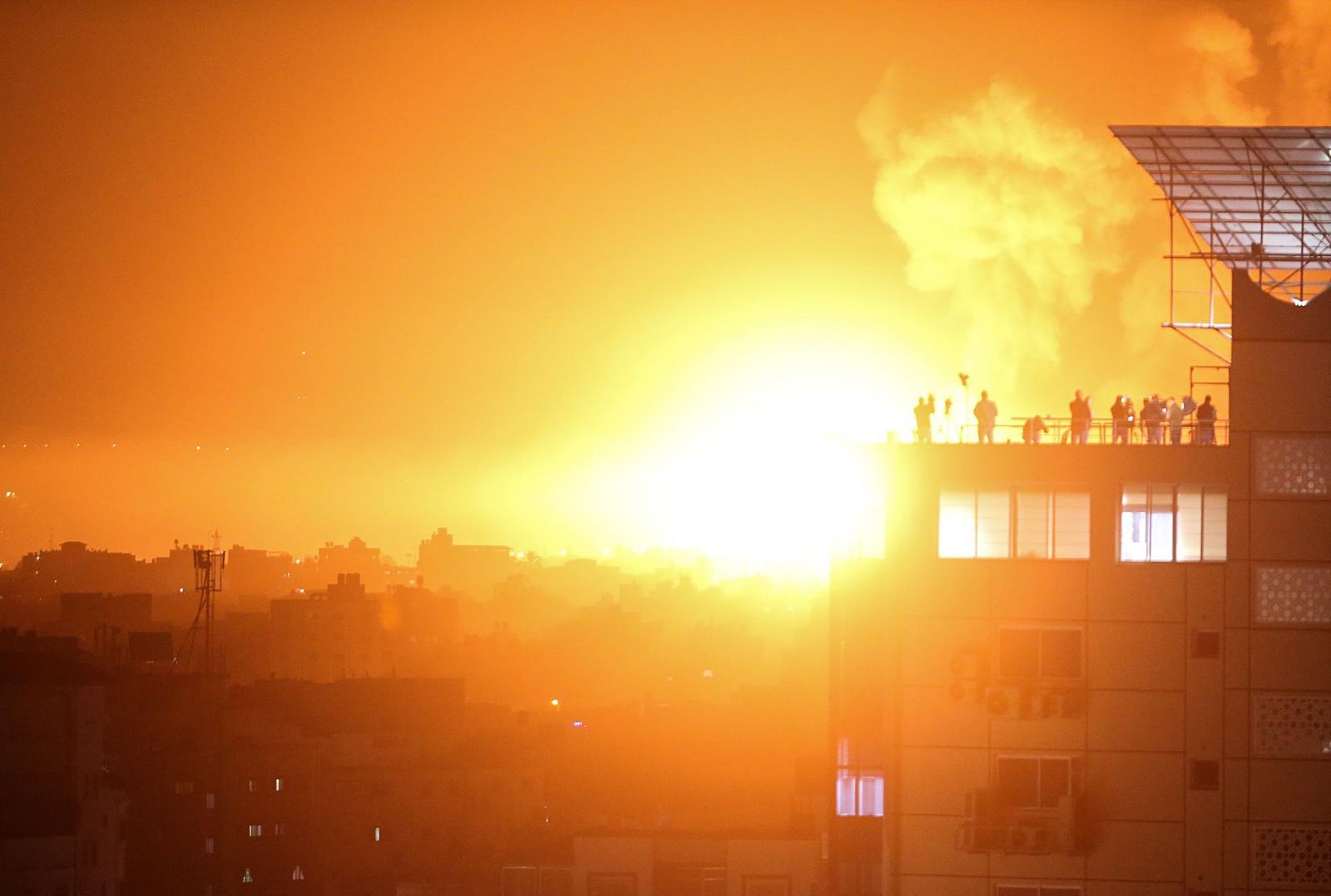 Ataques aéreos israelíes en Gaza.