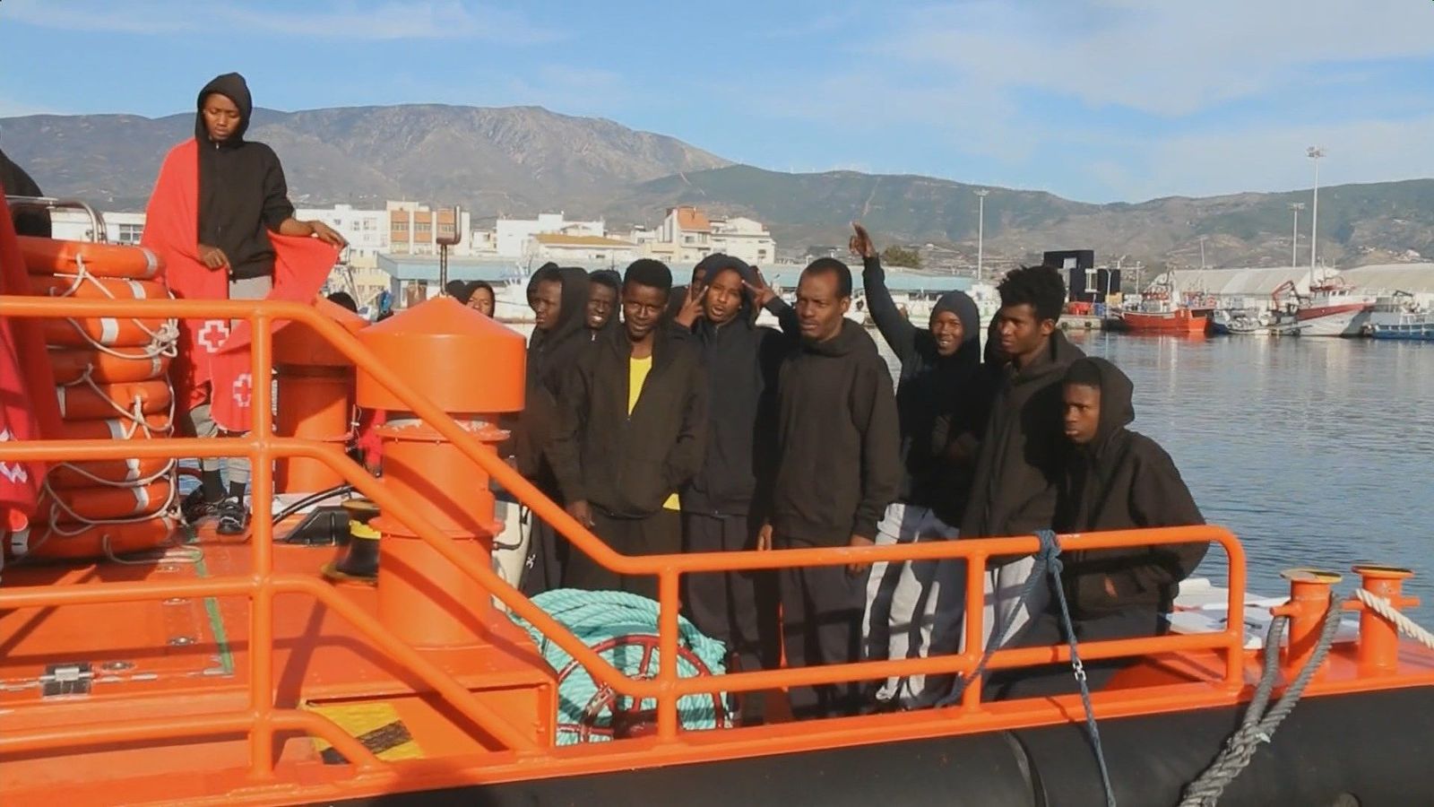 Más de 180 inmigrantes rescatados en las últimas horas