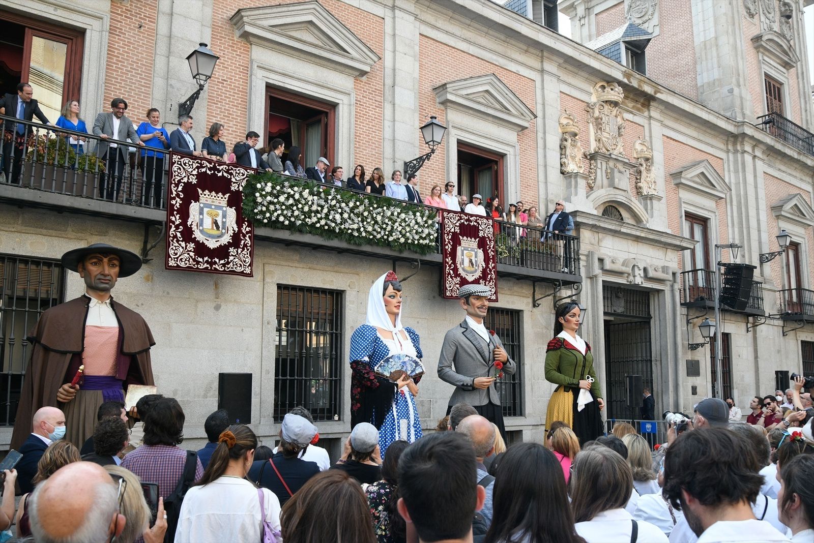 Fotografía del ambiente durante la lectura del pregón de las Fiestas de San Isidro 2022, a 12 de mayo de 2022, en Madrid (España)