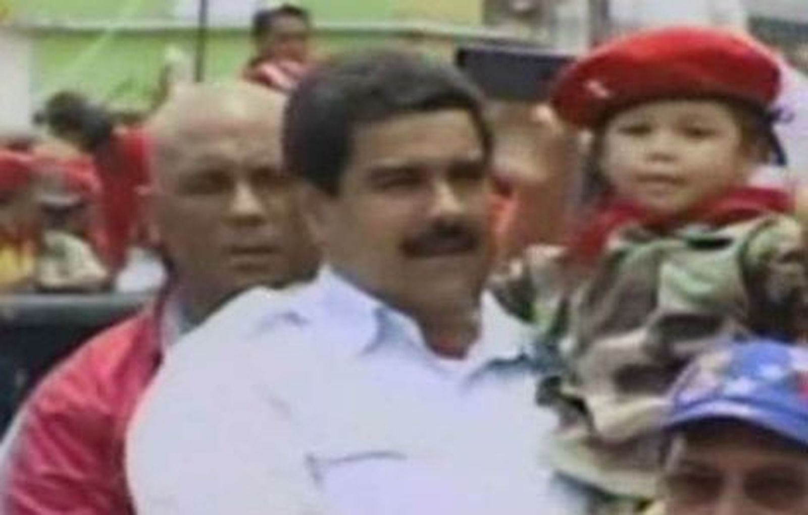 Maduro dice que Chávez se le apareció en forma de "pajarito chiquitico" y lo bendijo