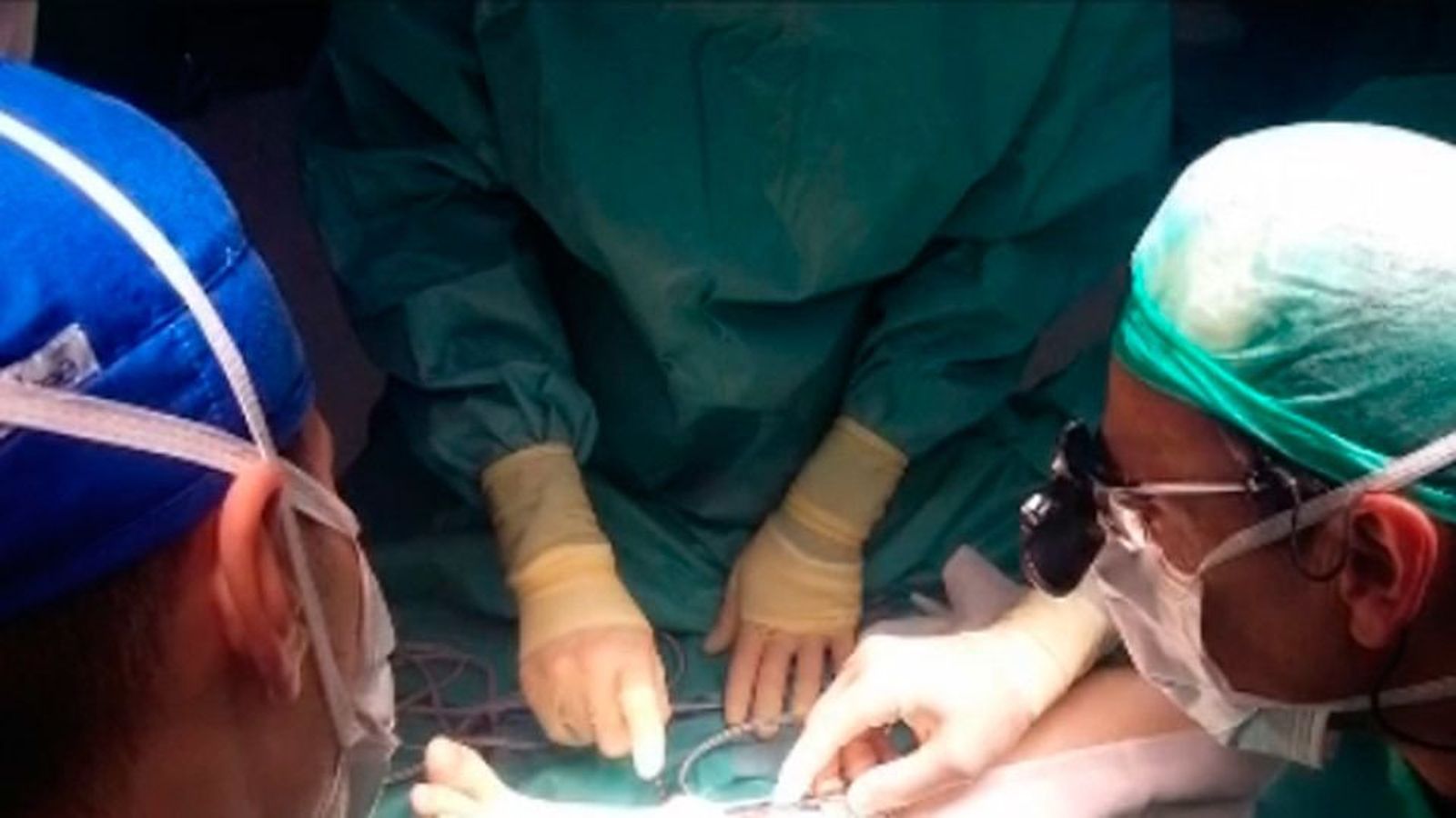 Un tratamiento pionero del Hospital Ramón y Caja cambia la vida de Belén