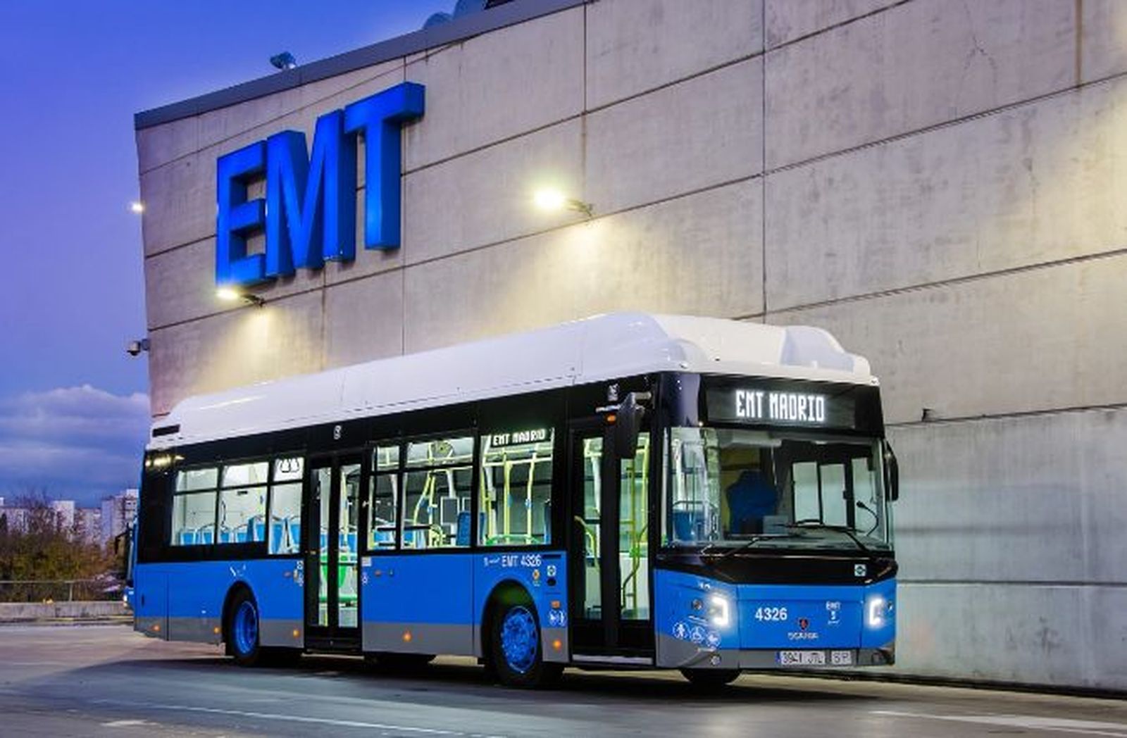 La EMT busca conductores de autobuses y estos son los requisitos