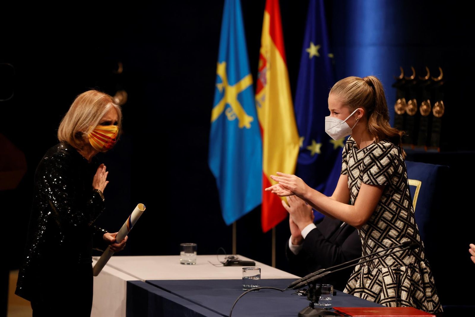 La escritora Gloria Steinem , premio Princesa de Asturias de Comunicación y Humanidades, recoge su galardón