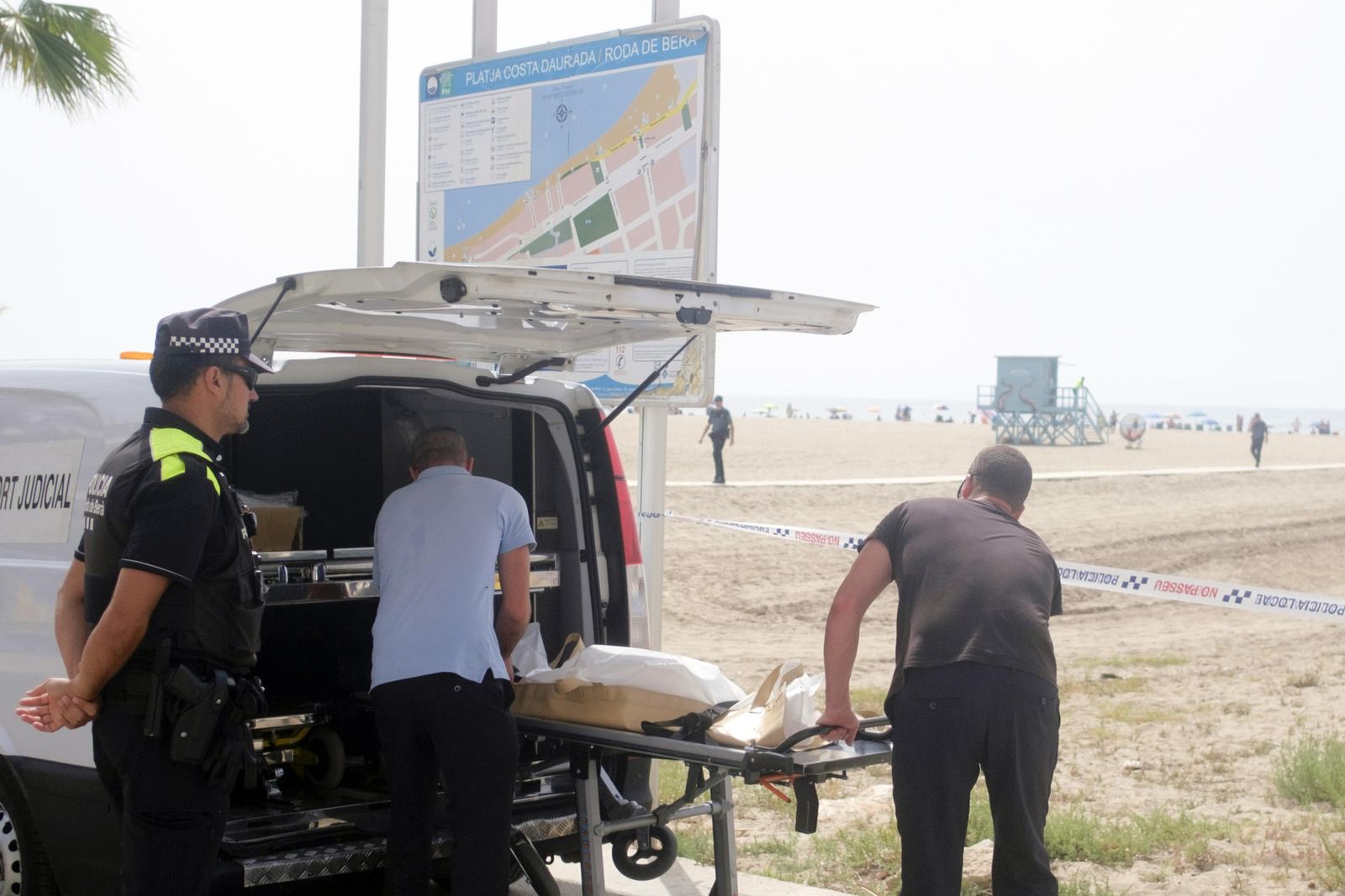 Hallado el cuerpo de un bebé en una playa de Tarragona