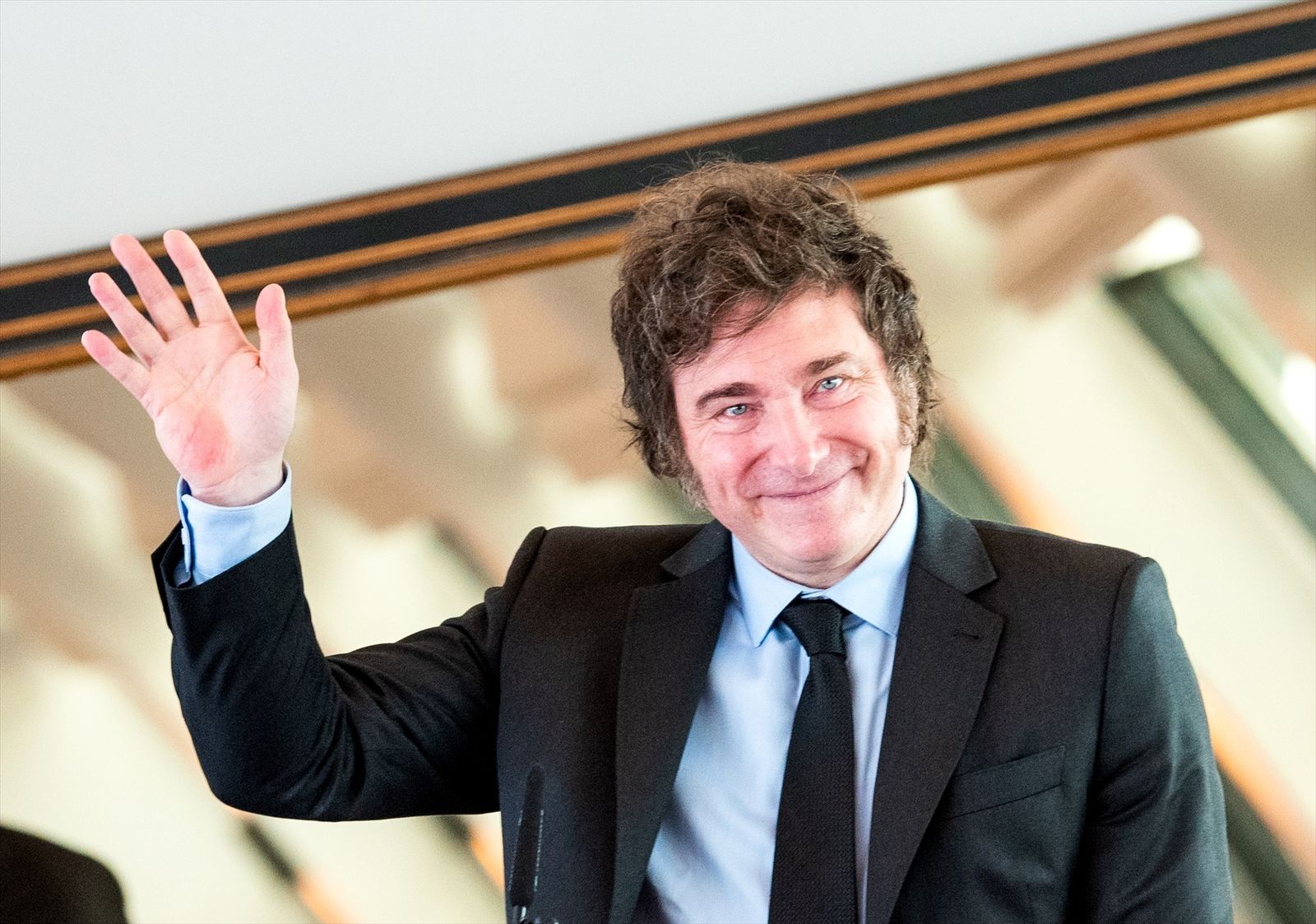 El presidente de argentina Javier Milei anuncia el estreno de su serie