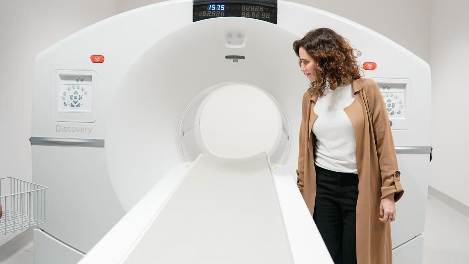 El Gregorio Marañón inaugura el primer quirófano en el mundo con tecnología híbrida e impresión 3D