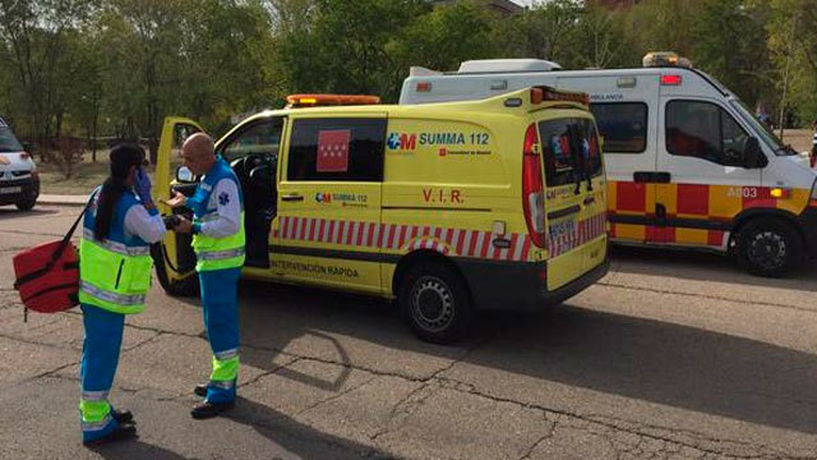 Muere al chocar la moto que conducía con una farola en Coslada