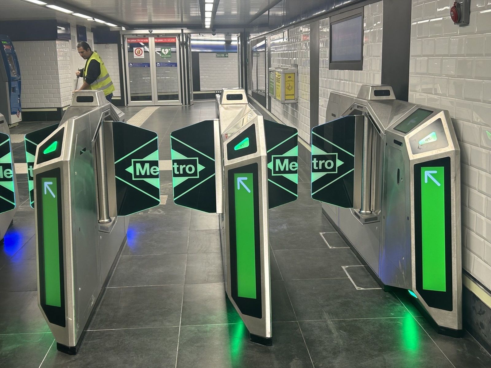 Metro de Madrid estrena tornos inteligentes en Cuatro Caminos y Reyes Católicos