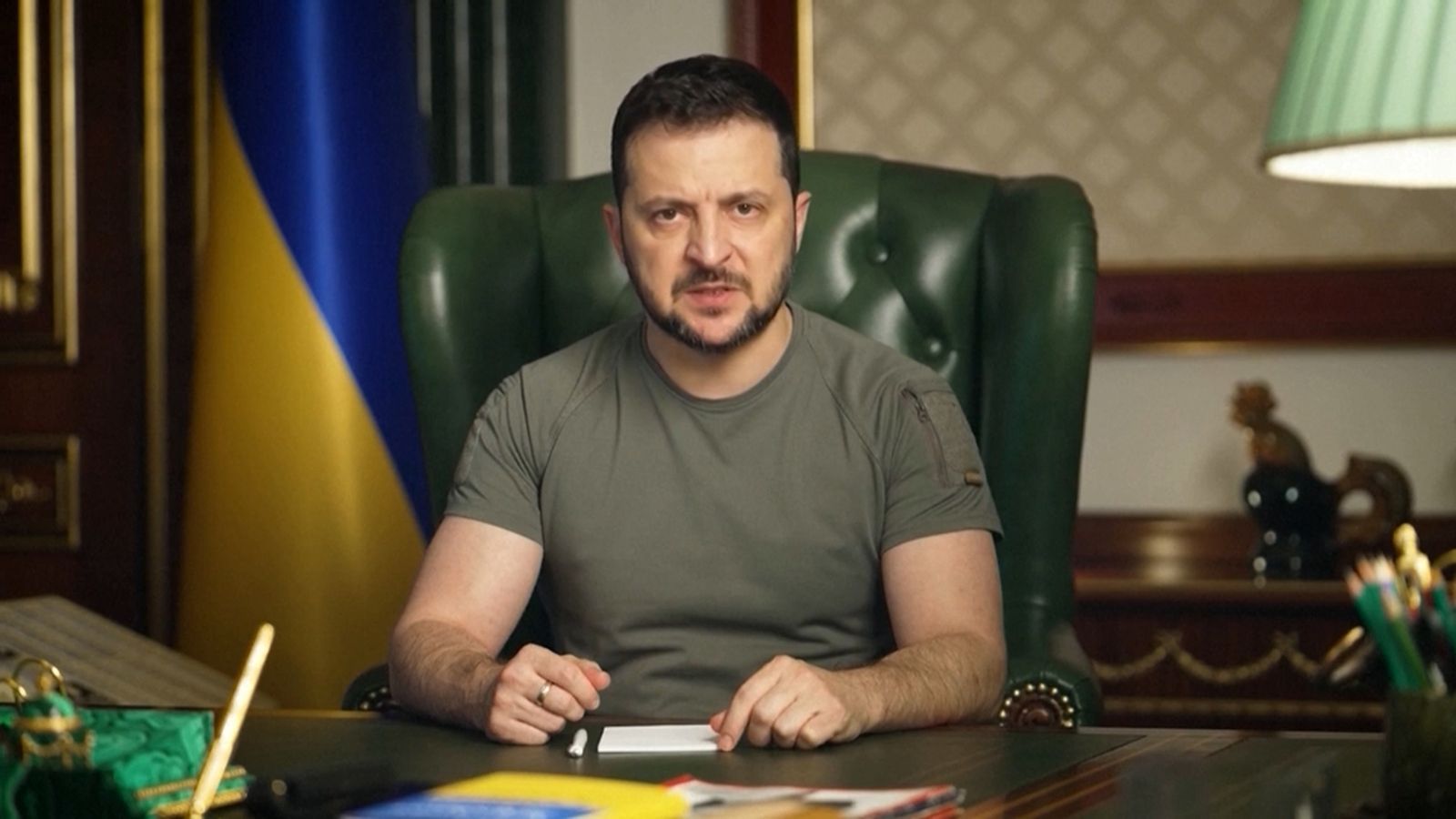 Zelenski: "La gente estaba esperando" a las tropas ucranianas en Jersón