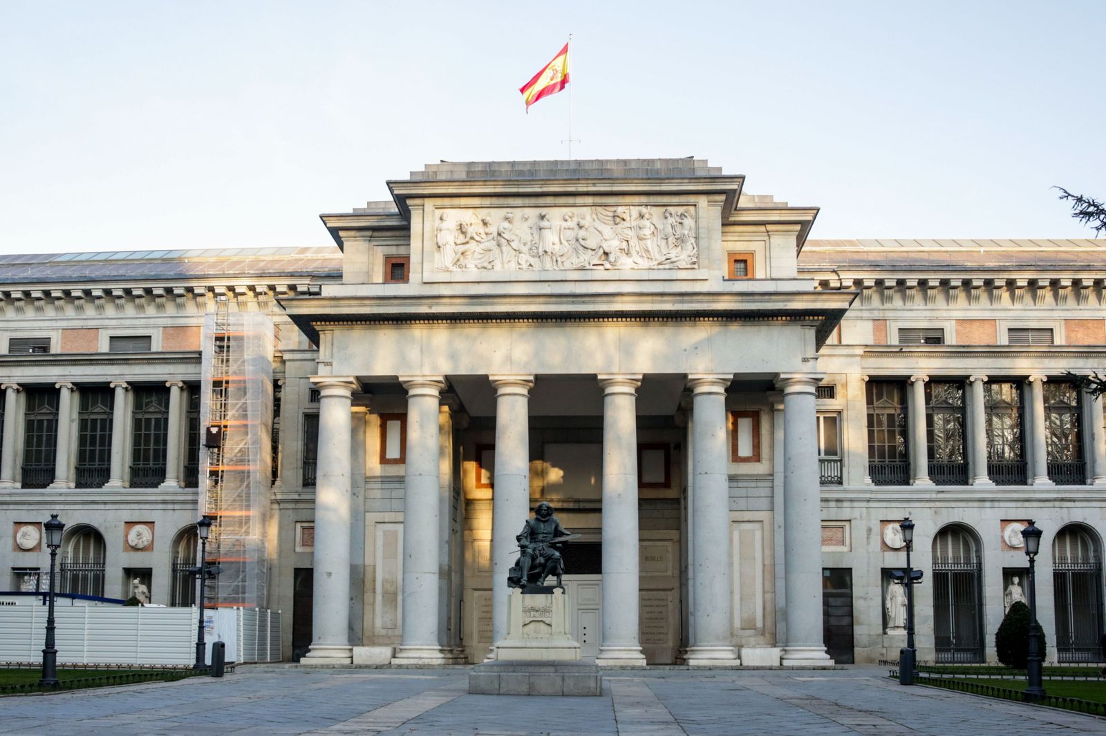 No todo serán reuniones en la Cumbre de la OTAN, los mandatarios visitarán el Prado, el Reina Sofía, La Granja... y hasta escucharán ópera