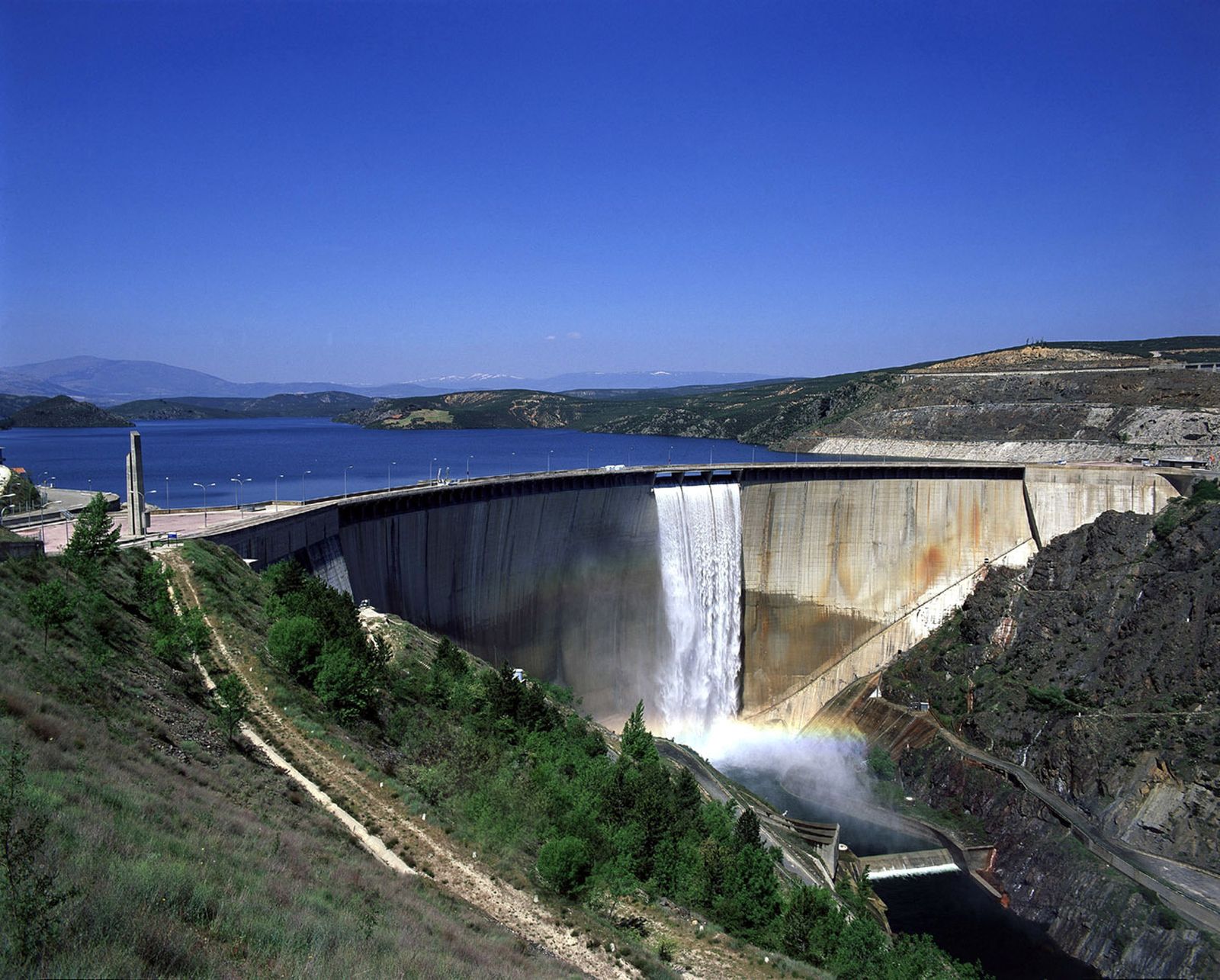 Presa y  embalse de El Atazar