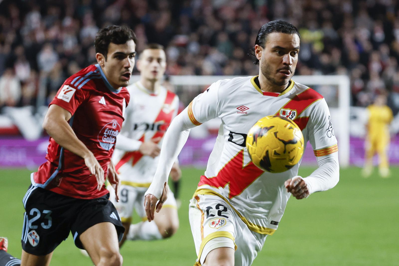 Raúl de Tomás ante el Celta