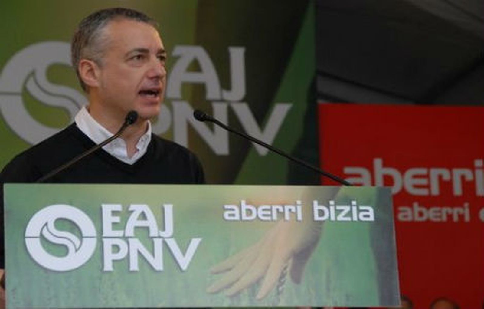 El PNV quiere pactar con los partidos a favor del reconocimiento de la nación vasca