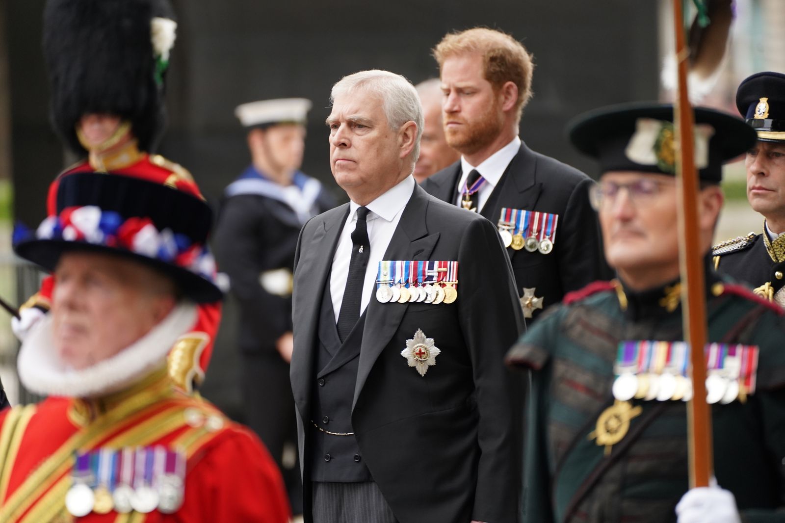 El príncipe Andrés, duque de York, y el príncipe Harry, duque de Sussex.