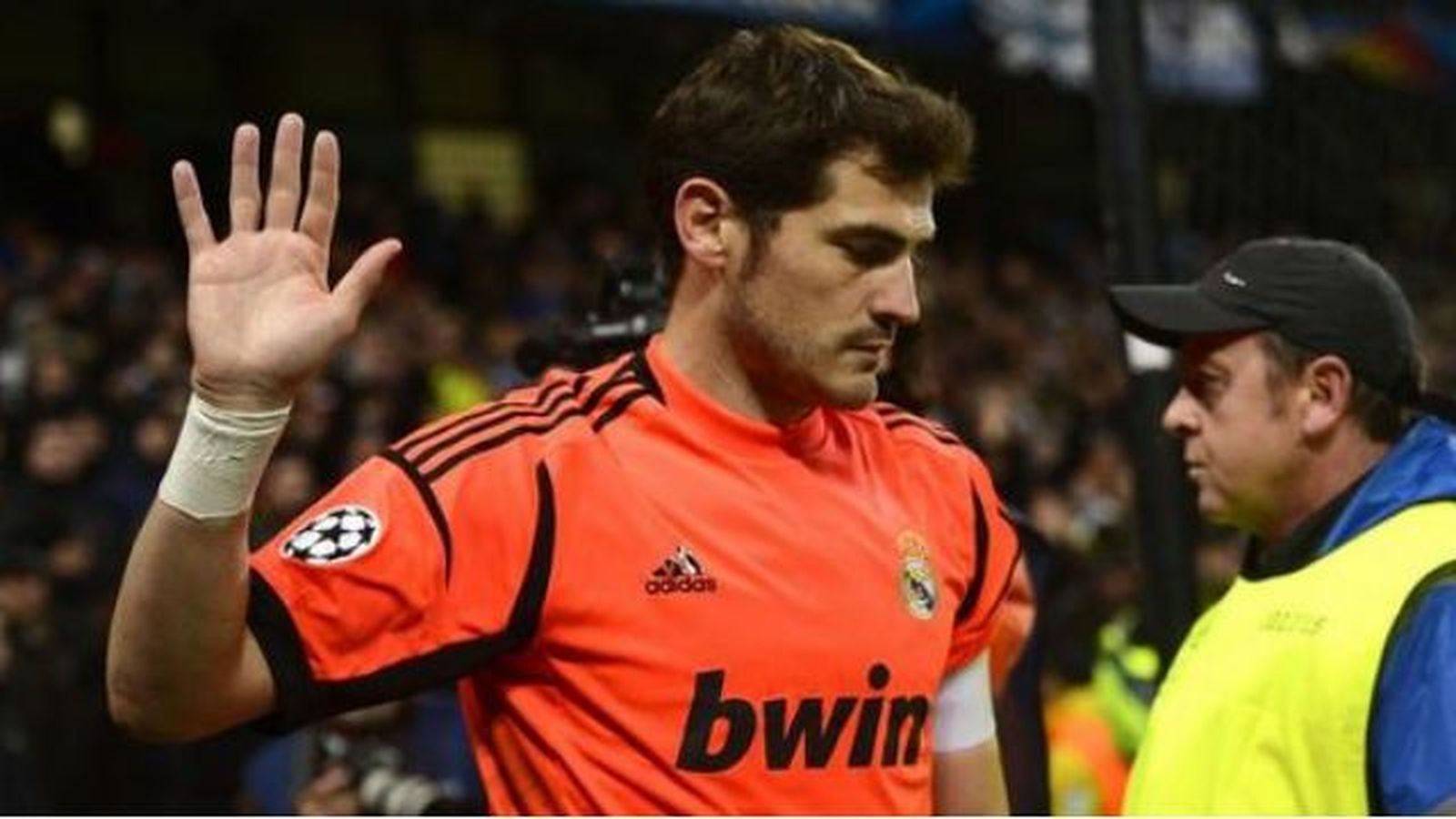 El Real Madrid quiere acordar con Casillas su salida este verano
