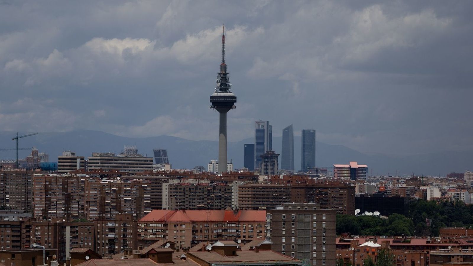 Madrid afirma que 21 de las 24 estaciones de calidad del aire cumplen con la normativa europea
