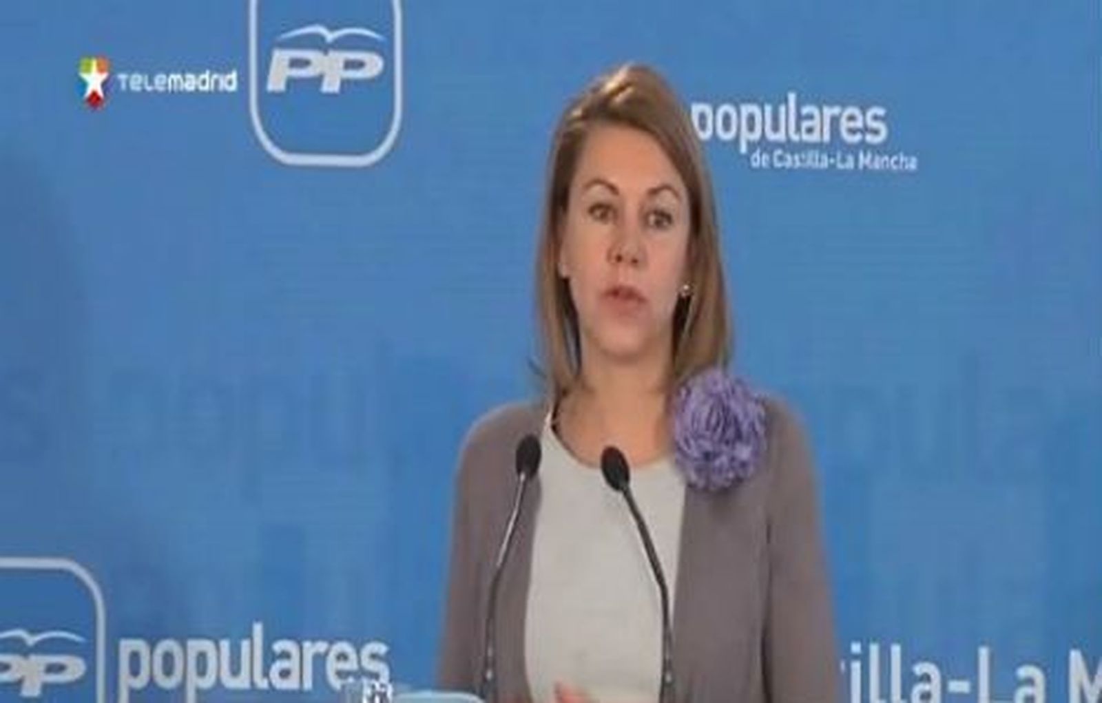 Cospedal asegura que "el fracaso universitario cuesta  3.000 millones de euros"