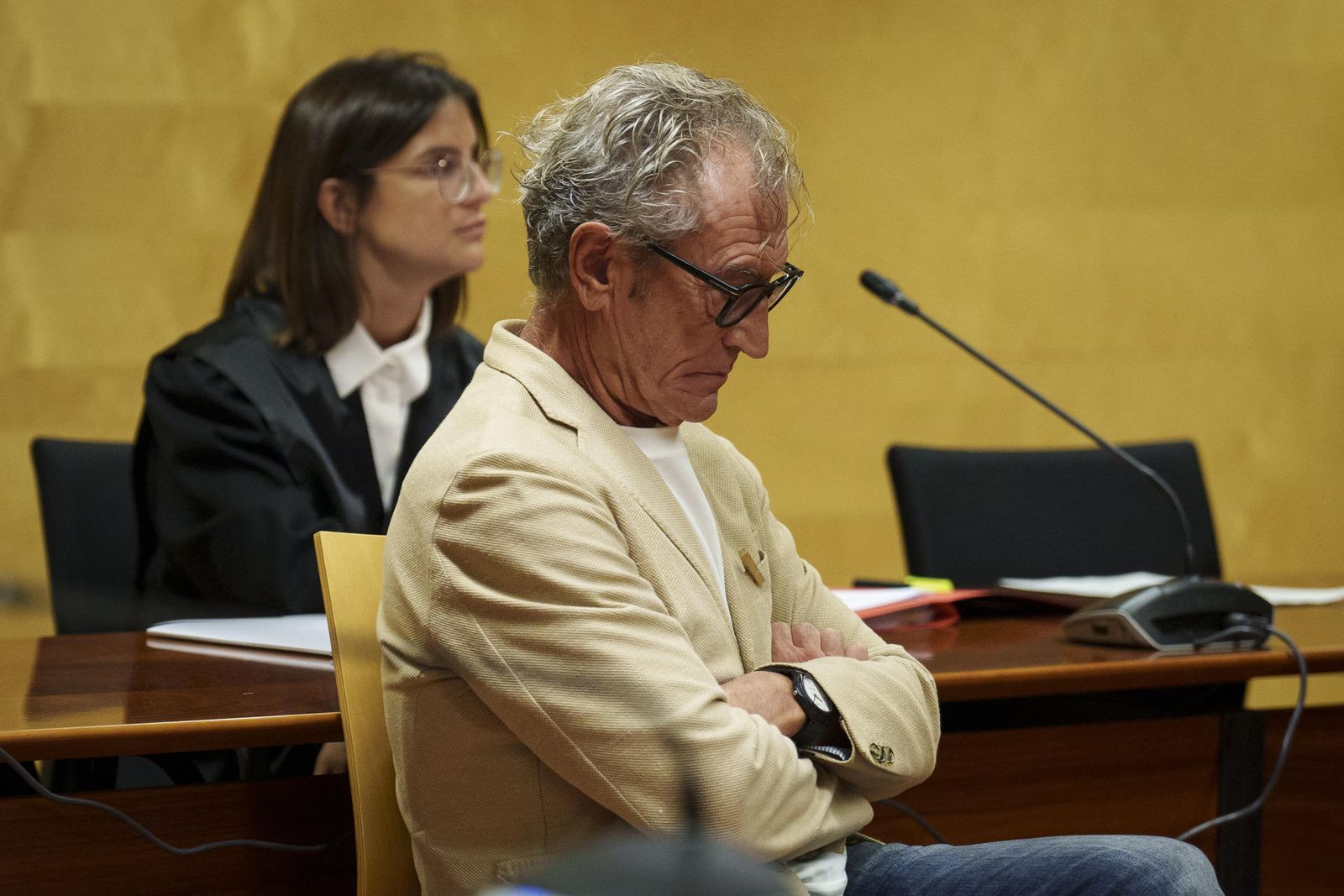 Un profesor de batería de Girona se enfrenta a 43 años de cárcel por agresión sexual a cinco alumnos
