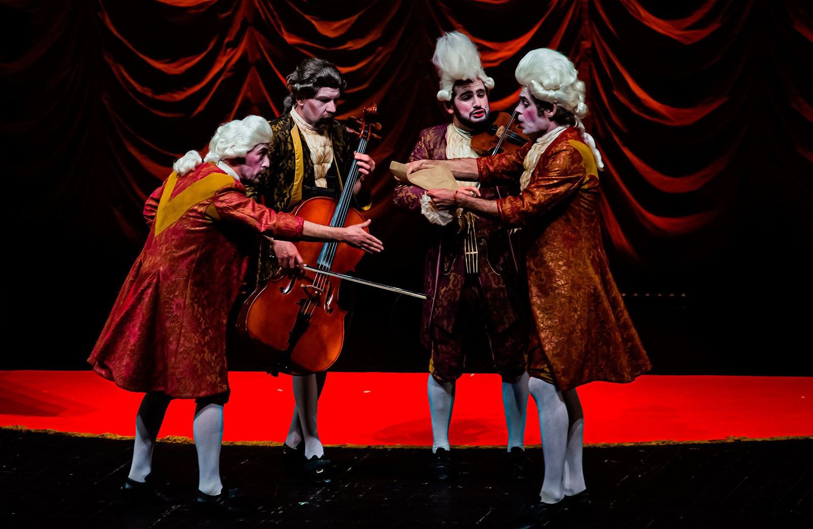 Yllana presenta en Madrid 'Maestrissimo', una comedia satírica con la música como protagonista
