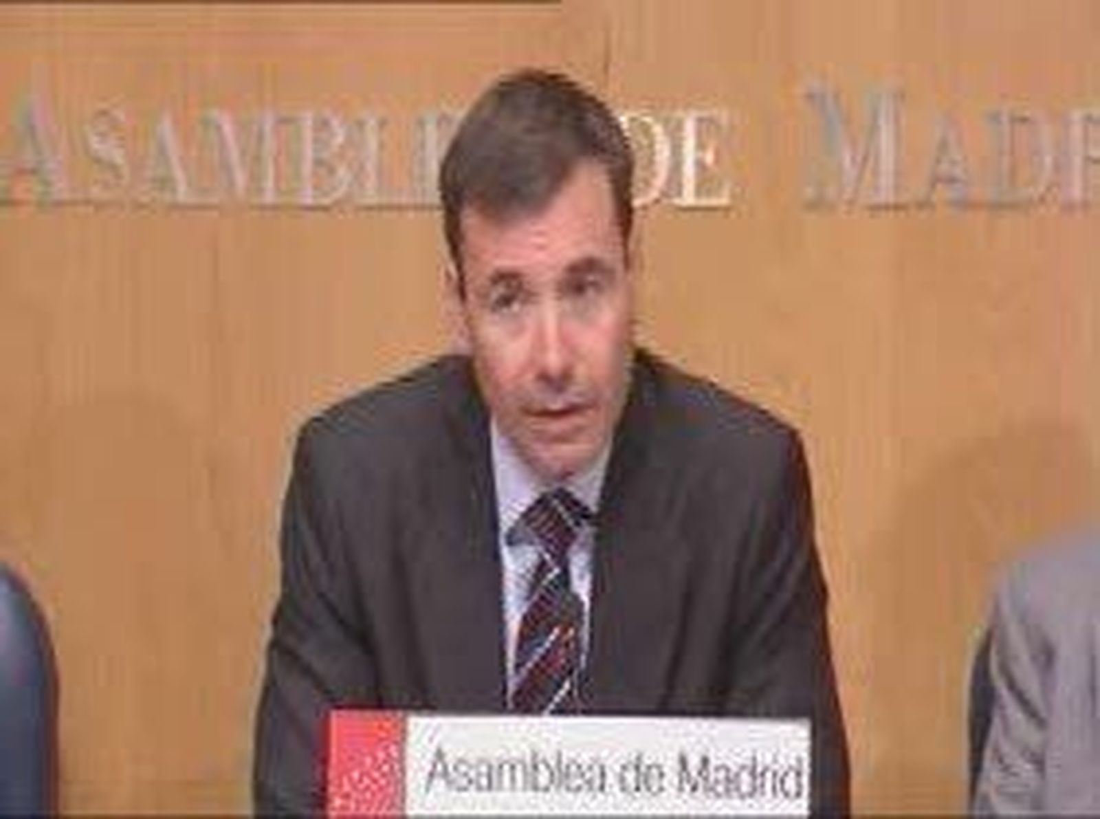 Gómez mantiene su simpatía con el mov¡miento del 15-M y el PP celebra el desalojo